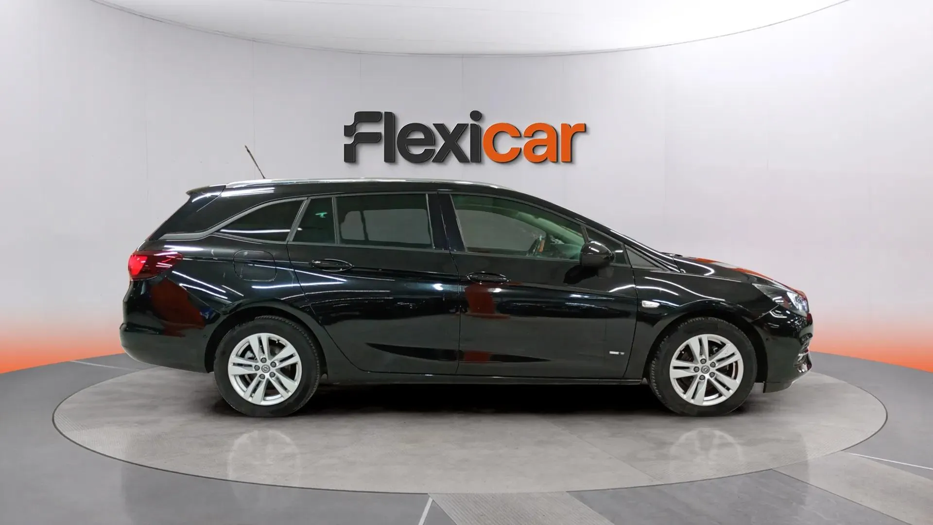 Opel Astra 1.4T SHT Ultimate CVT ST - foto 7