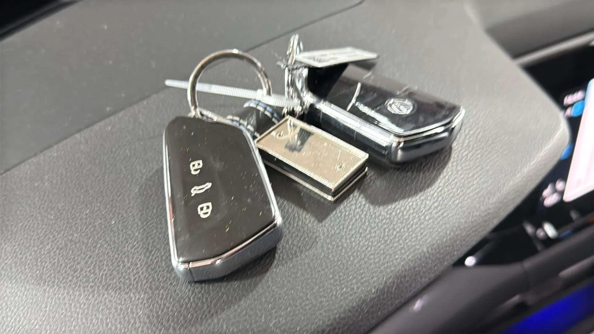 Volkswagen Golf GTI 2.0 TSI DSG - foto 12