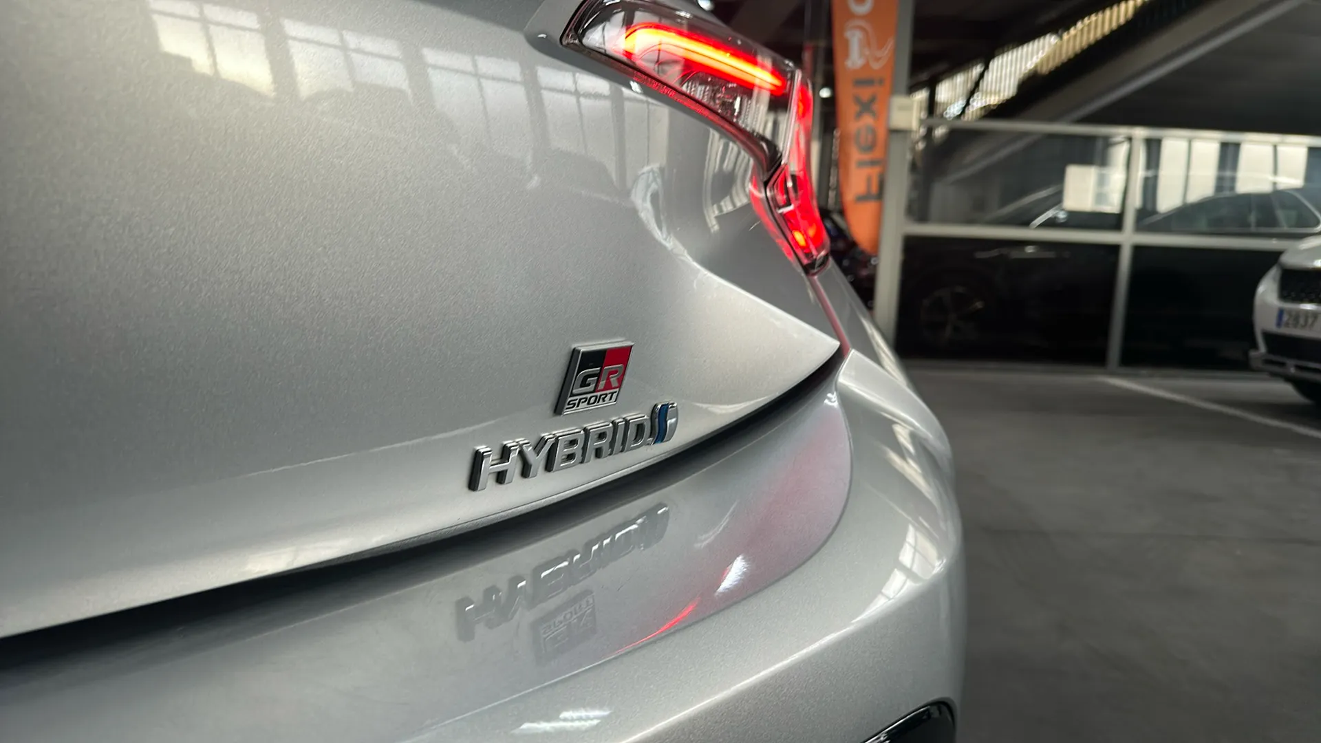 Toyota Corolla 140H GR-Sport - foto 9