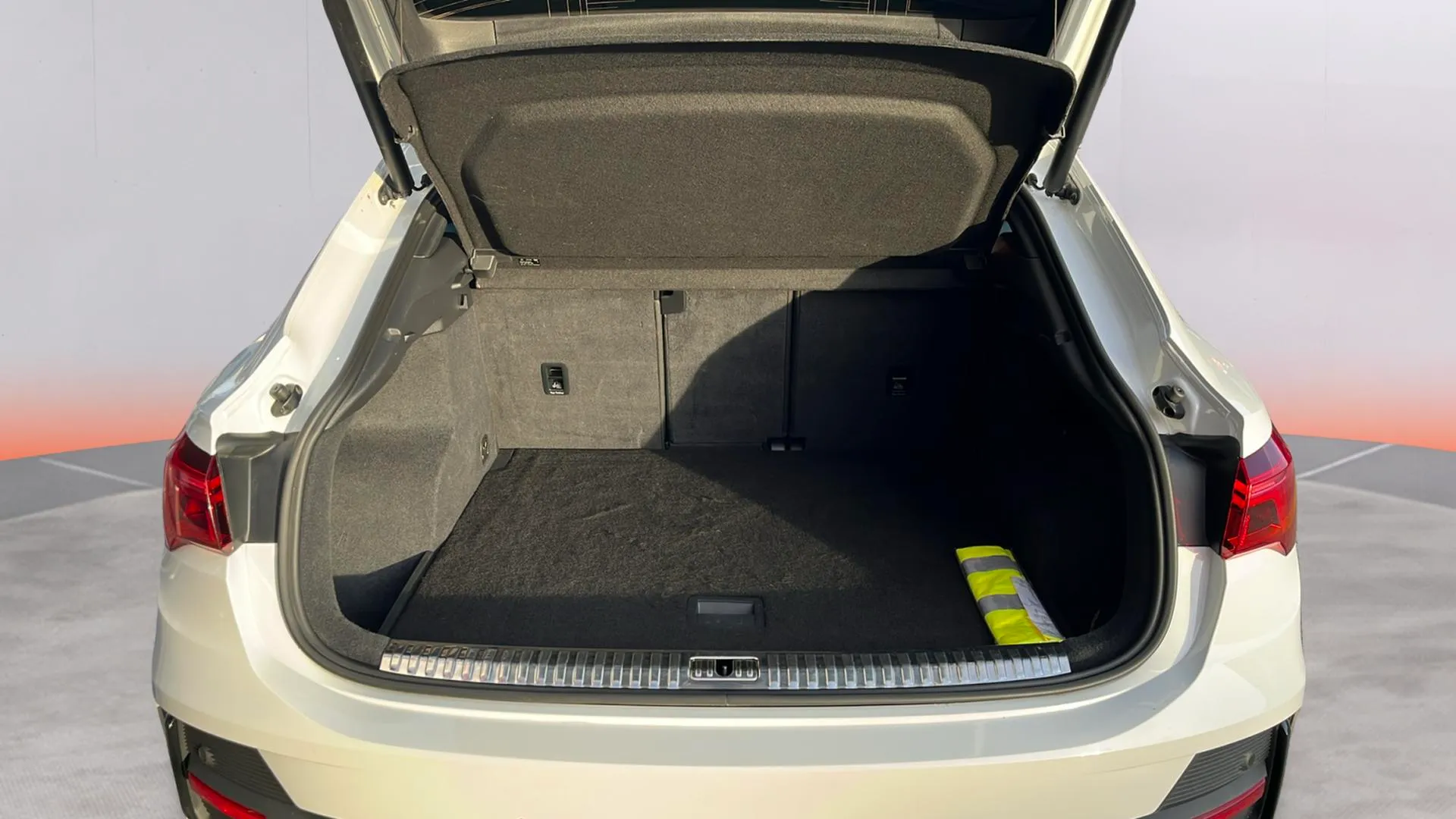 Audi Q3 35 TDI S tronic - foto 18