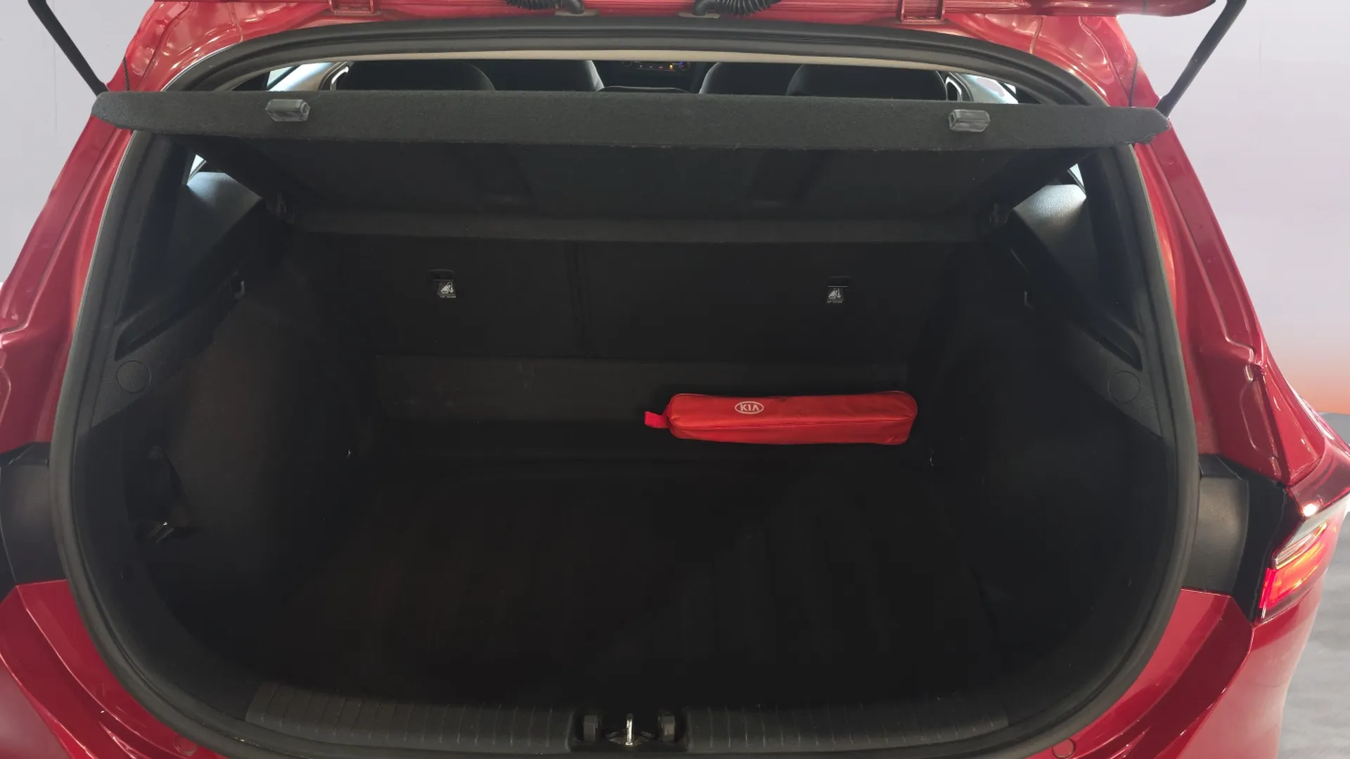 Kia Ceed 1.6 CRDi Business - foto 15