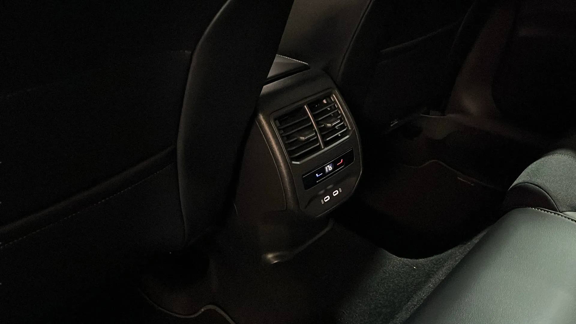 Cupra Formentor 1.5 TSI DSG - foto 19