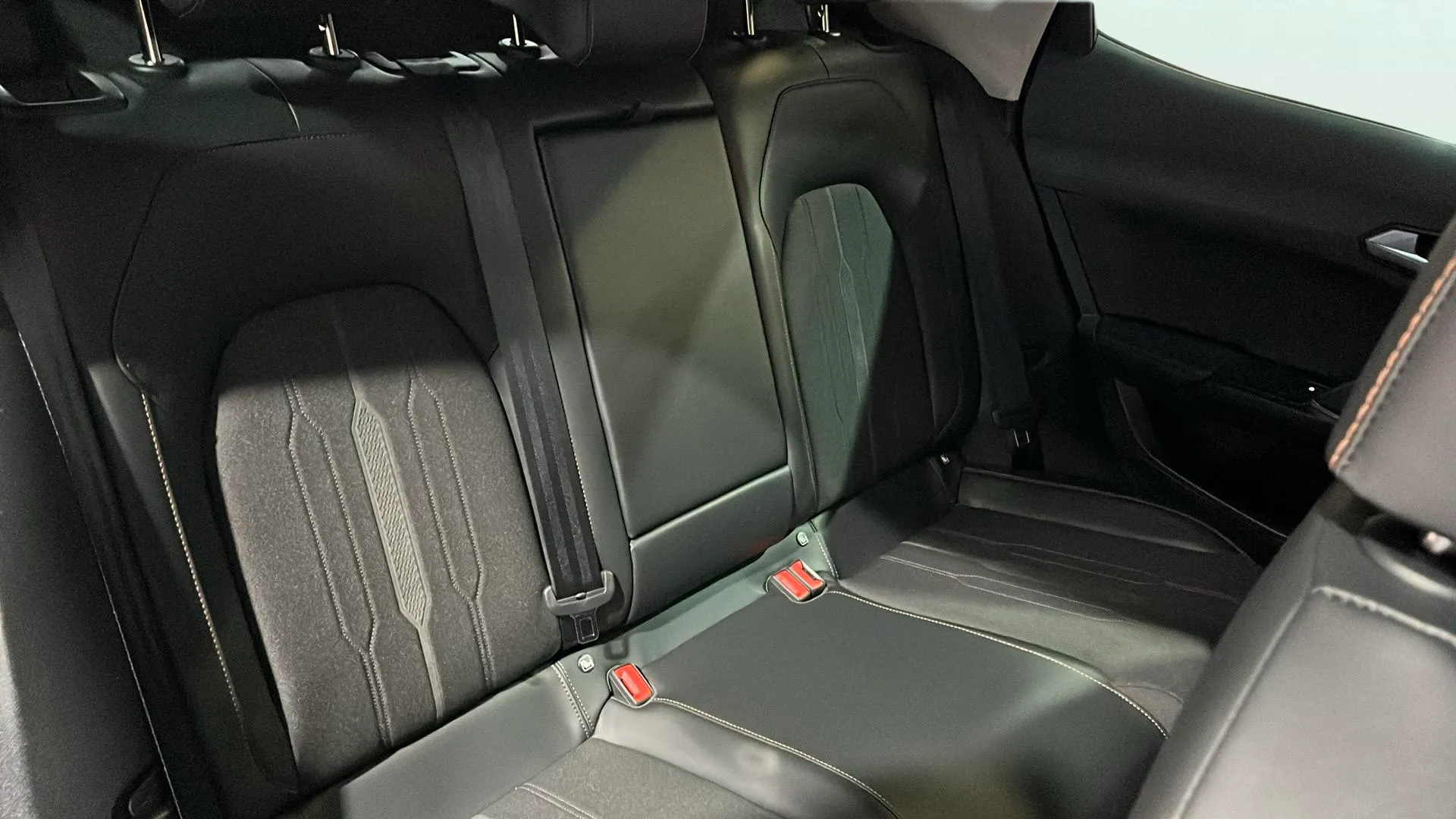 Cupra Formentor 1.5 TSI DSG - foto 18