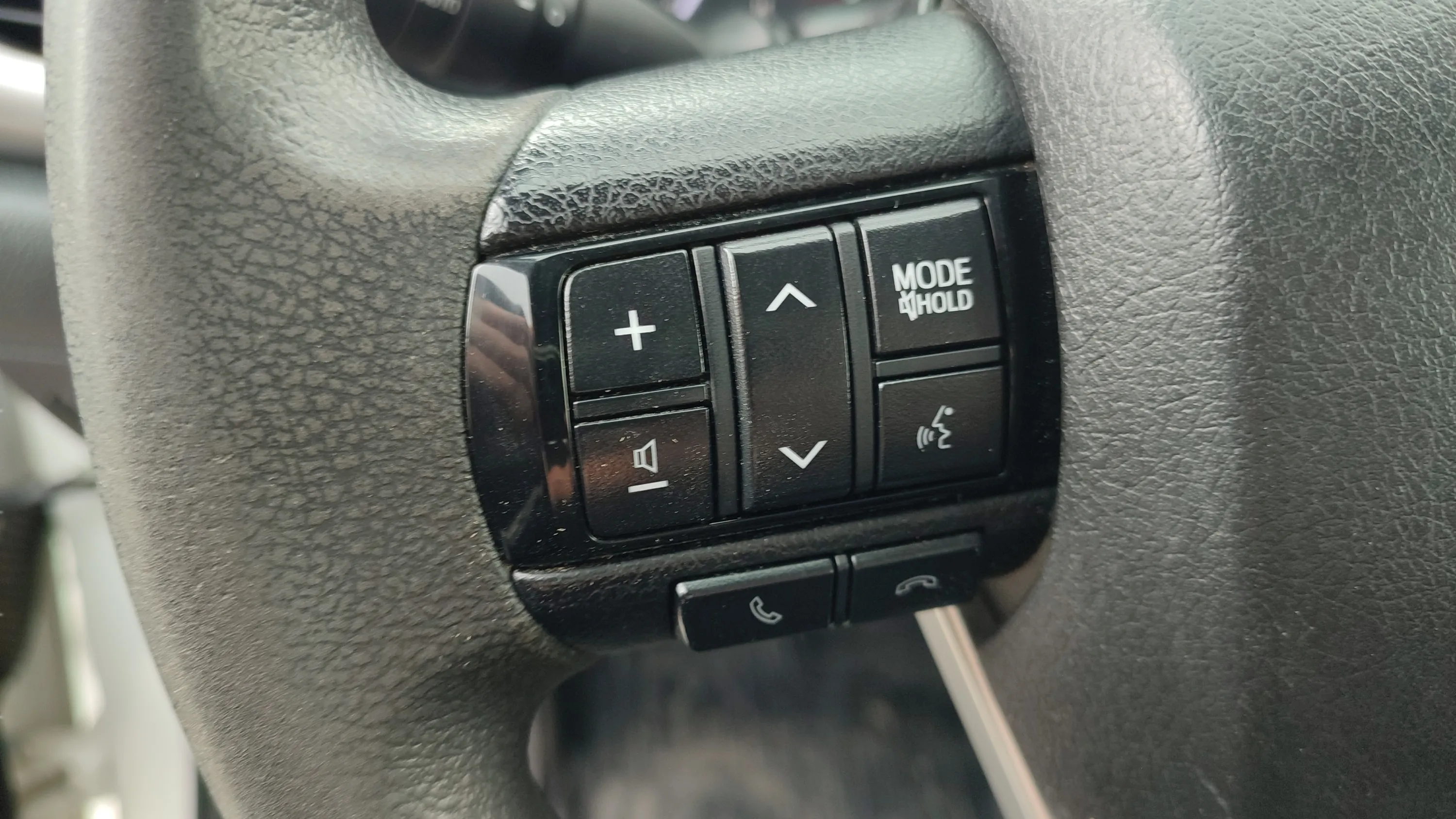Toyota Hilux 2.5 D-4D Cabina Doble GX - foto 13