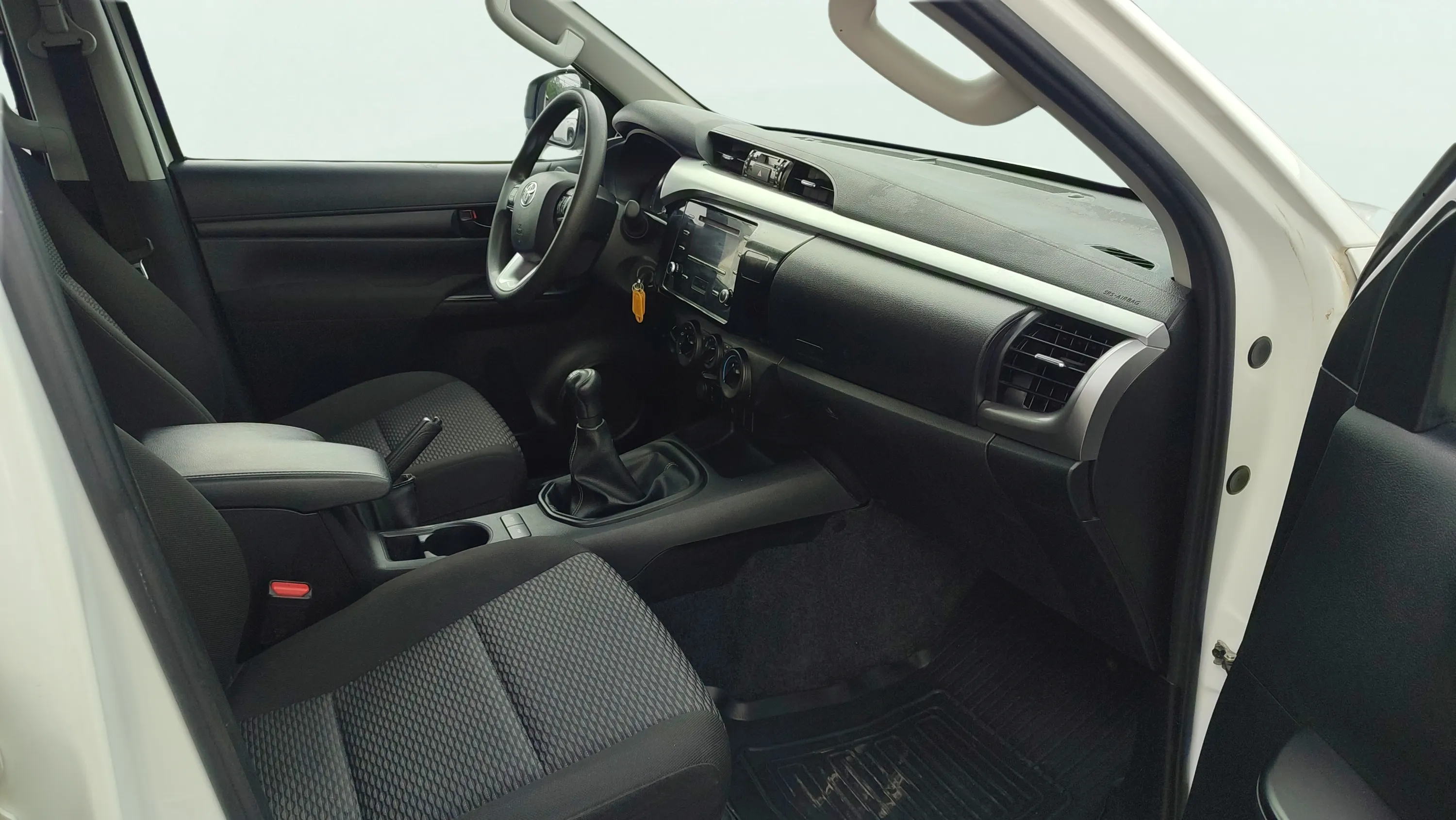 Toyota Hilux 2.5 D-4D Cabina Doble GX - foto 16