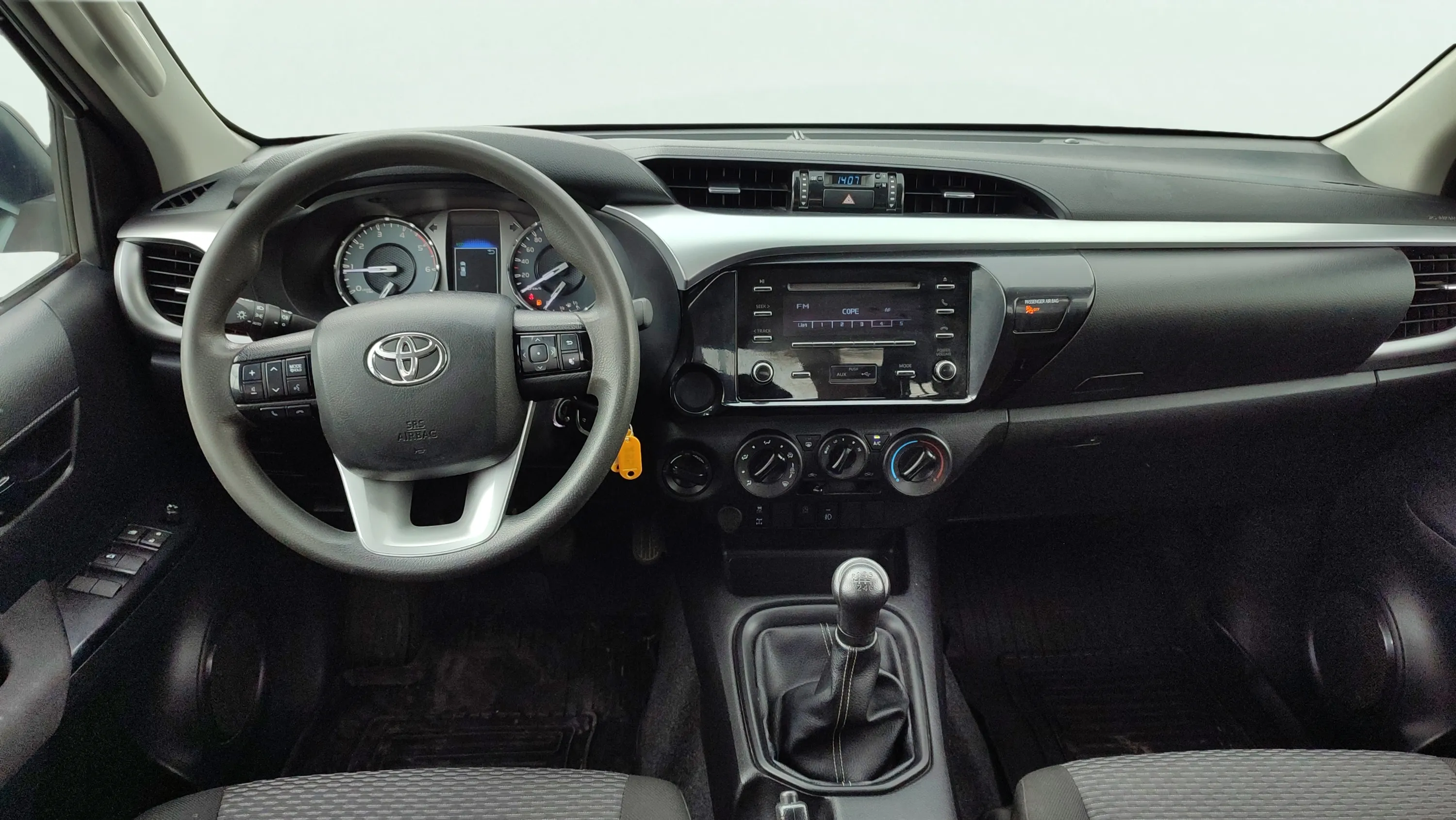 Toyota Hilux 2.5 D-4D Cabina Doble GX - foto 9