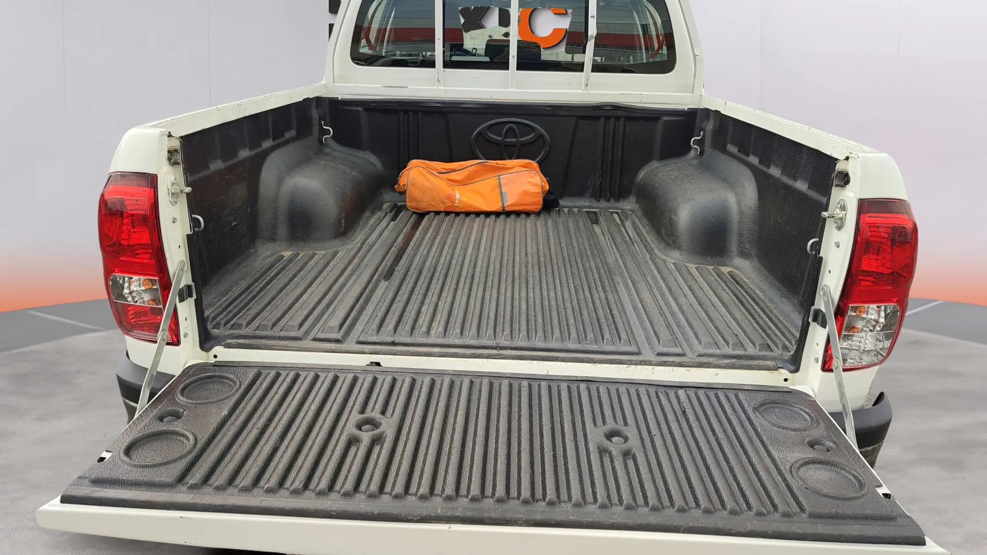 Toyota Hilux 2.5 D-4D Cabina Doble GX - foto 20