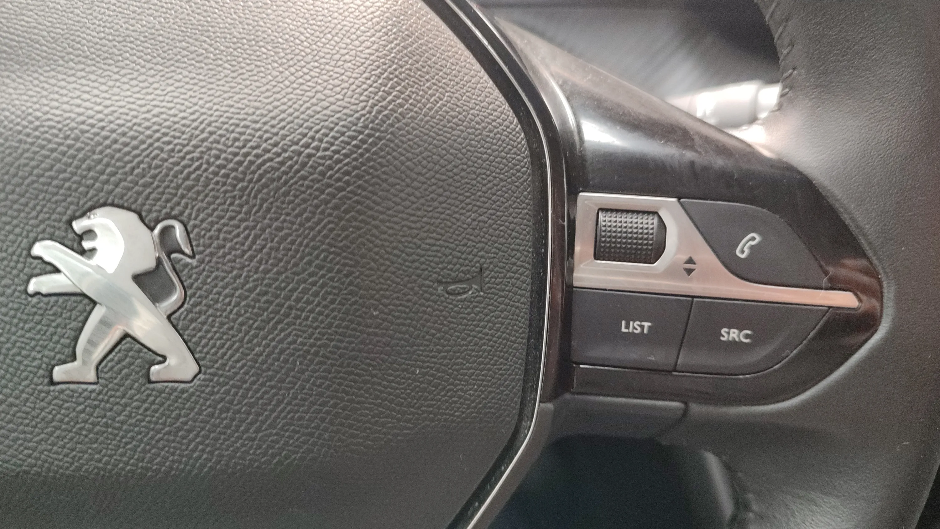 Peugeot 208 BlueHDi Active - foto 14