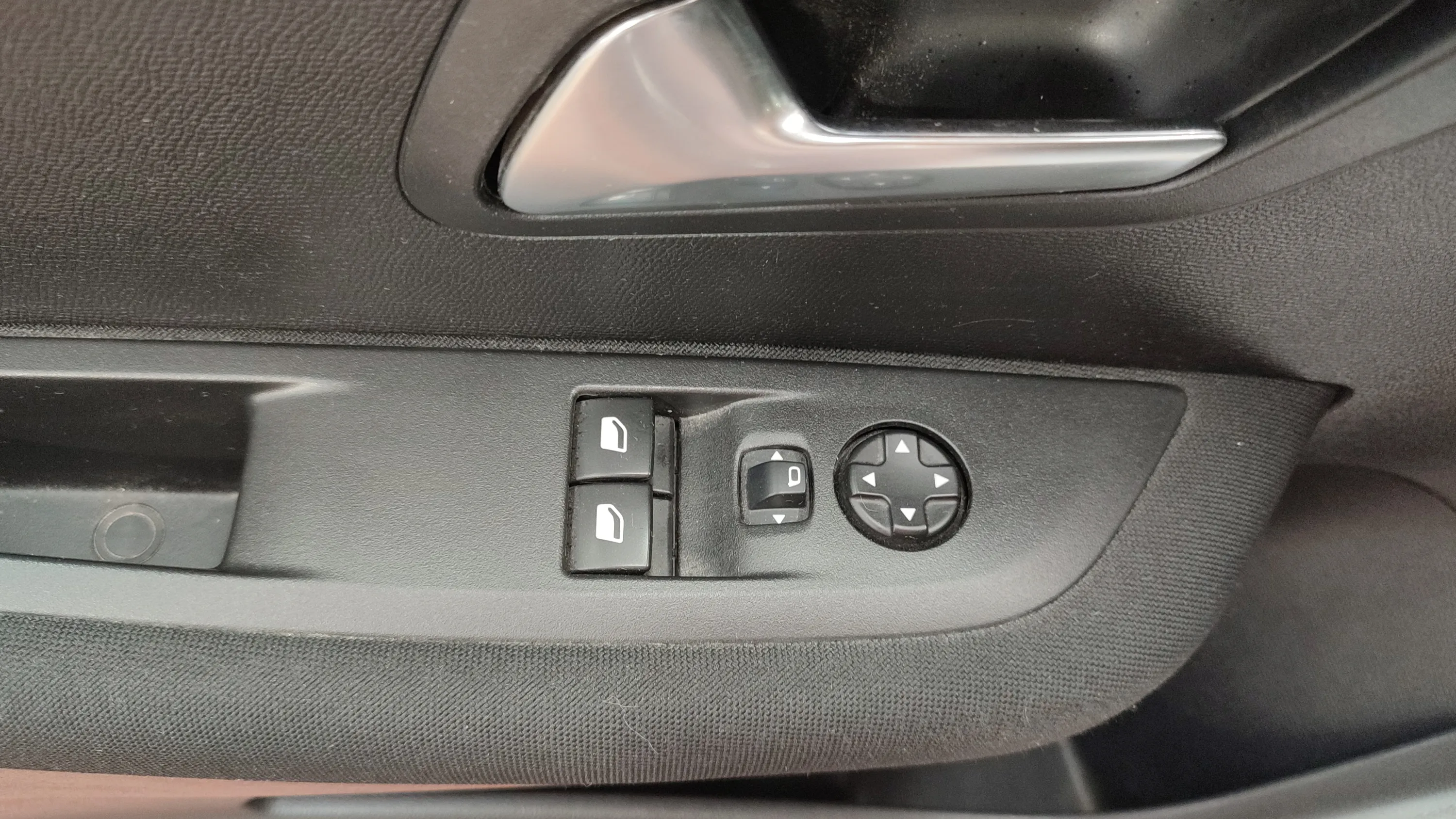 Peugeot 208 BlueHDi Active - foto 18