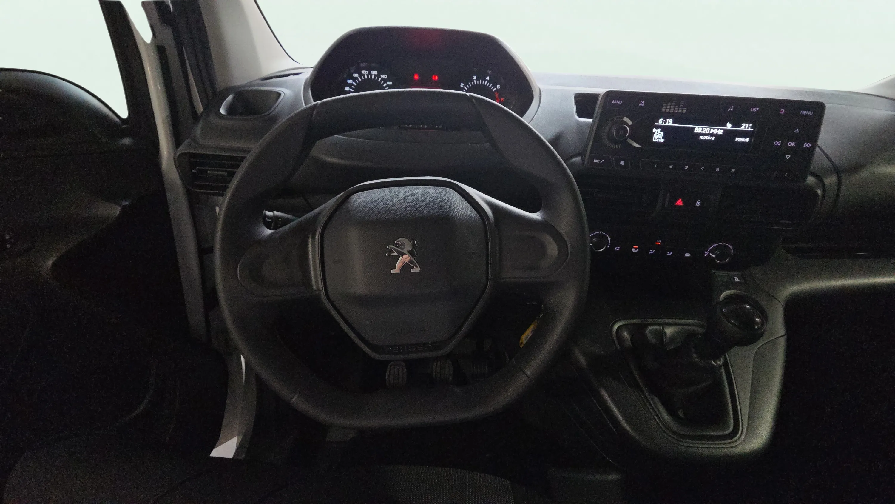Peugeot Partner - foto 13