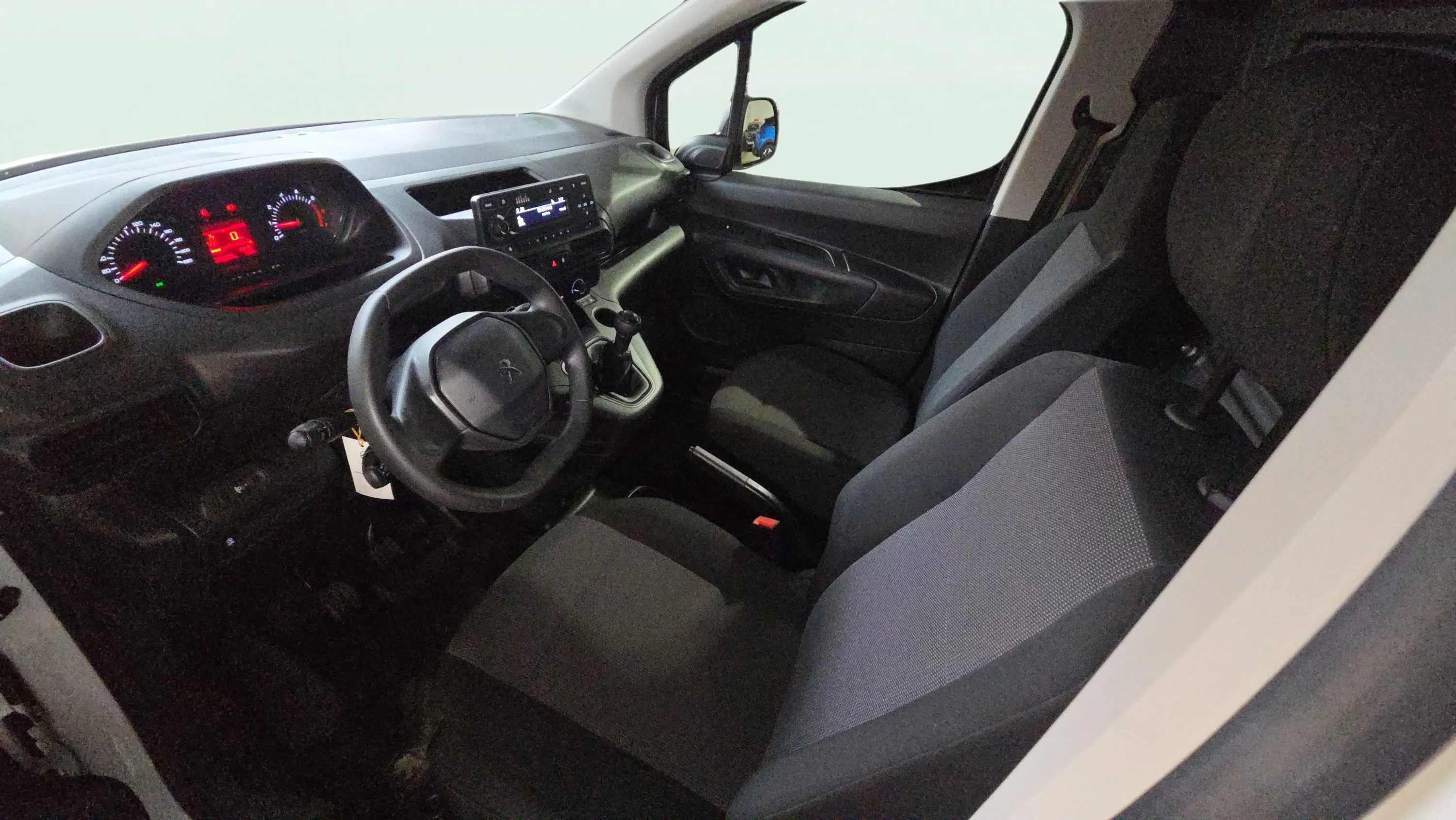 Peugeot Partner - foto 10