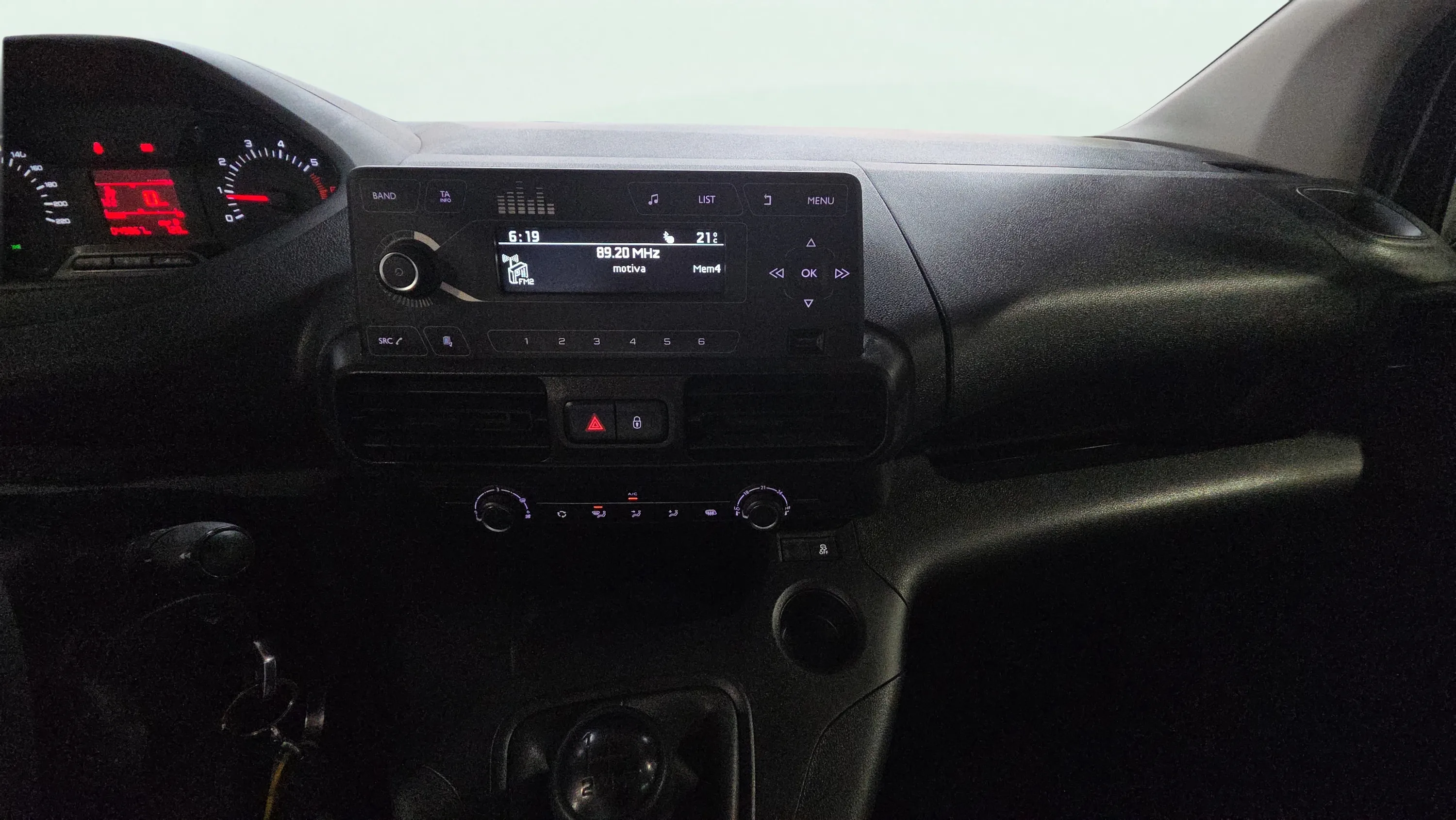 Peugeot Partner - foto 12