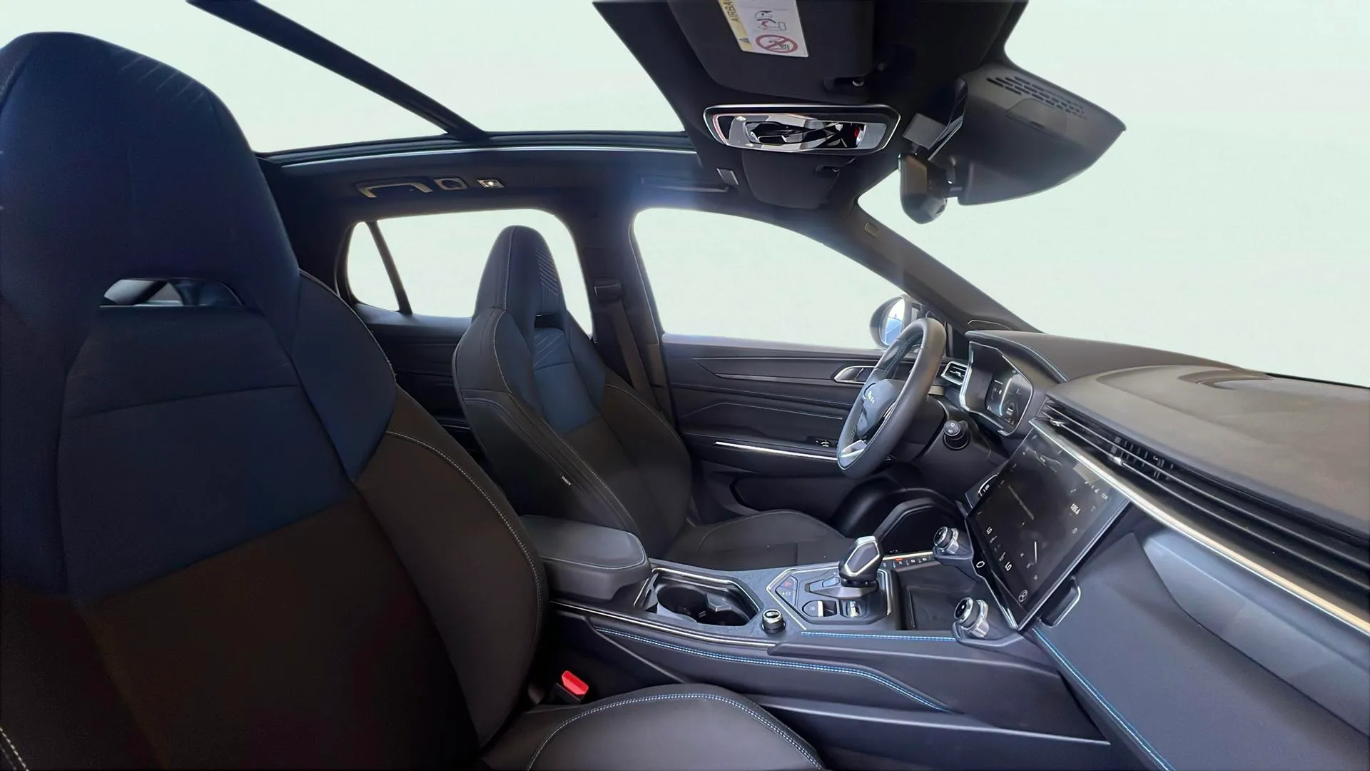 Lynk & Co 01 1.5 PHEV - foto 10
