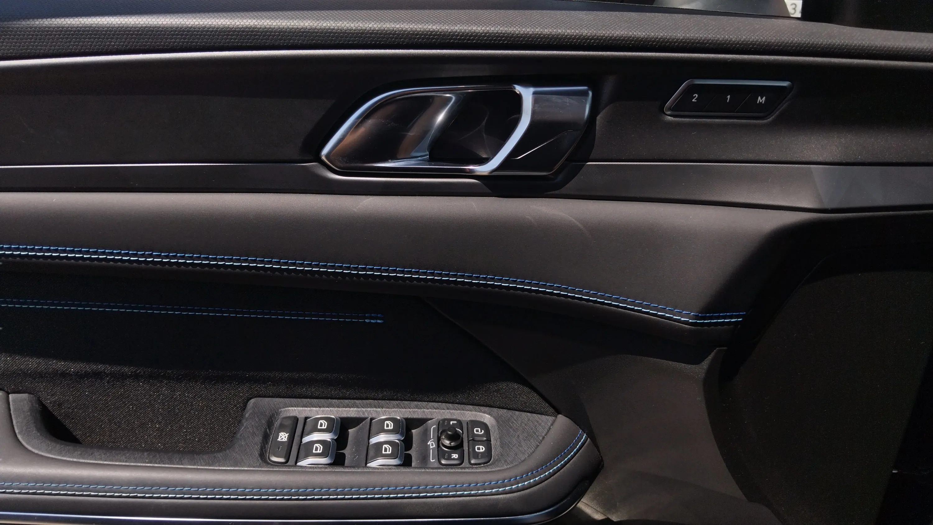 Lynk & Co 01 1.5 PHEV - foto 30