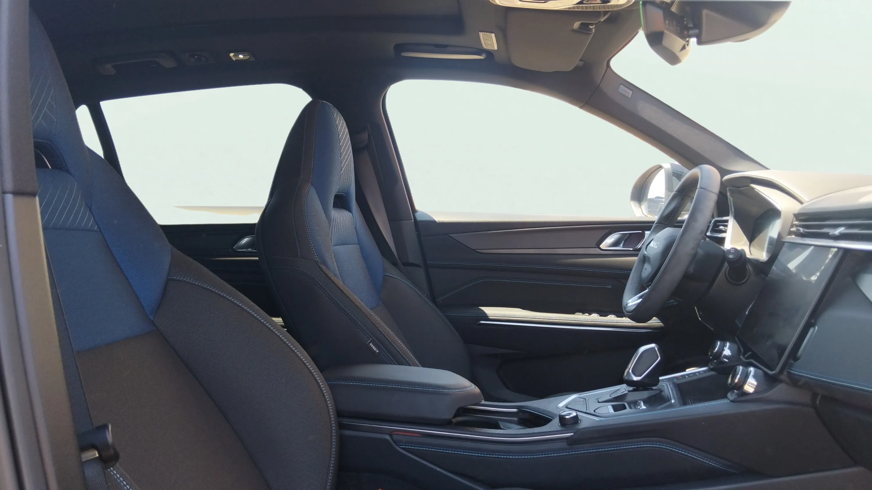 Lynk & Co 01 1.5 PHEV - foto 11