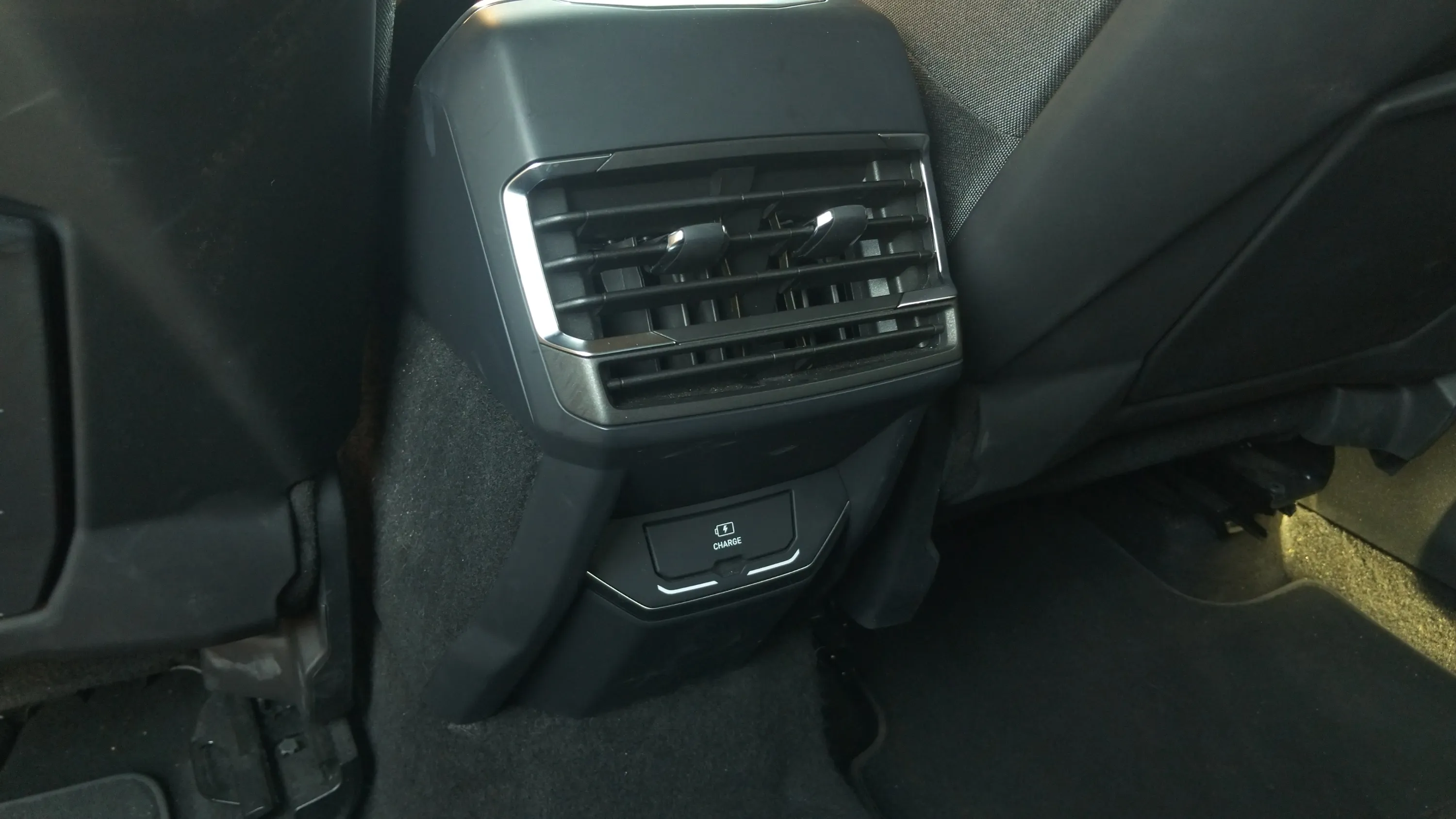 Lynk & Co 01 1.5 PHEV - foto 27