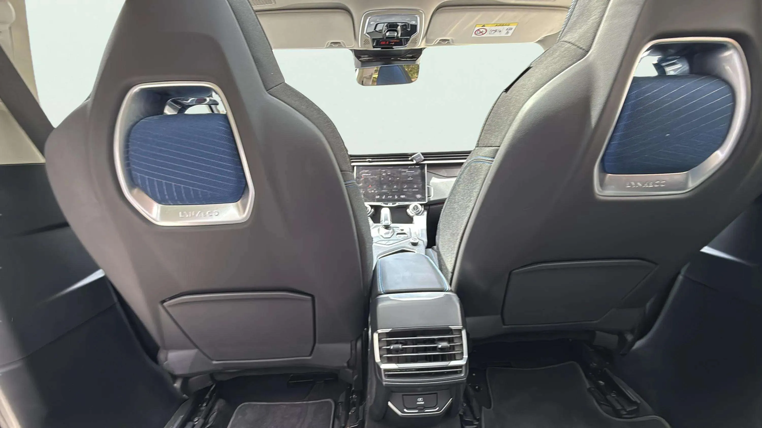 Lynk & Co 01 1.5 PHEV - foto 14