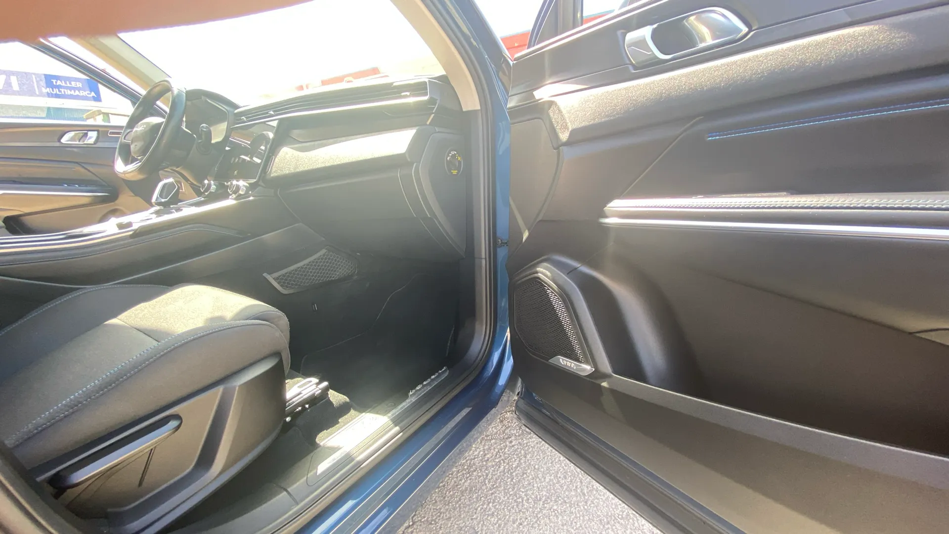 Lynk & Co 01 1.5 PHEV - foto 14