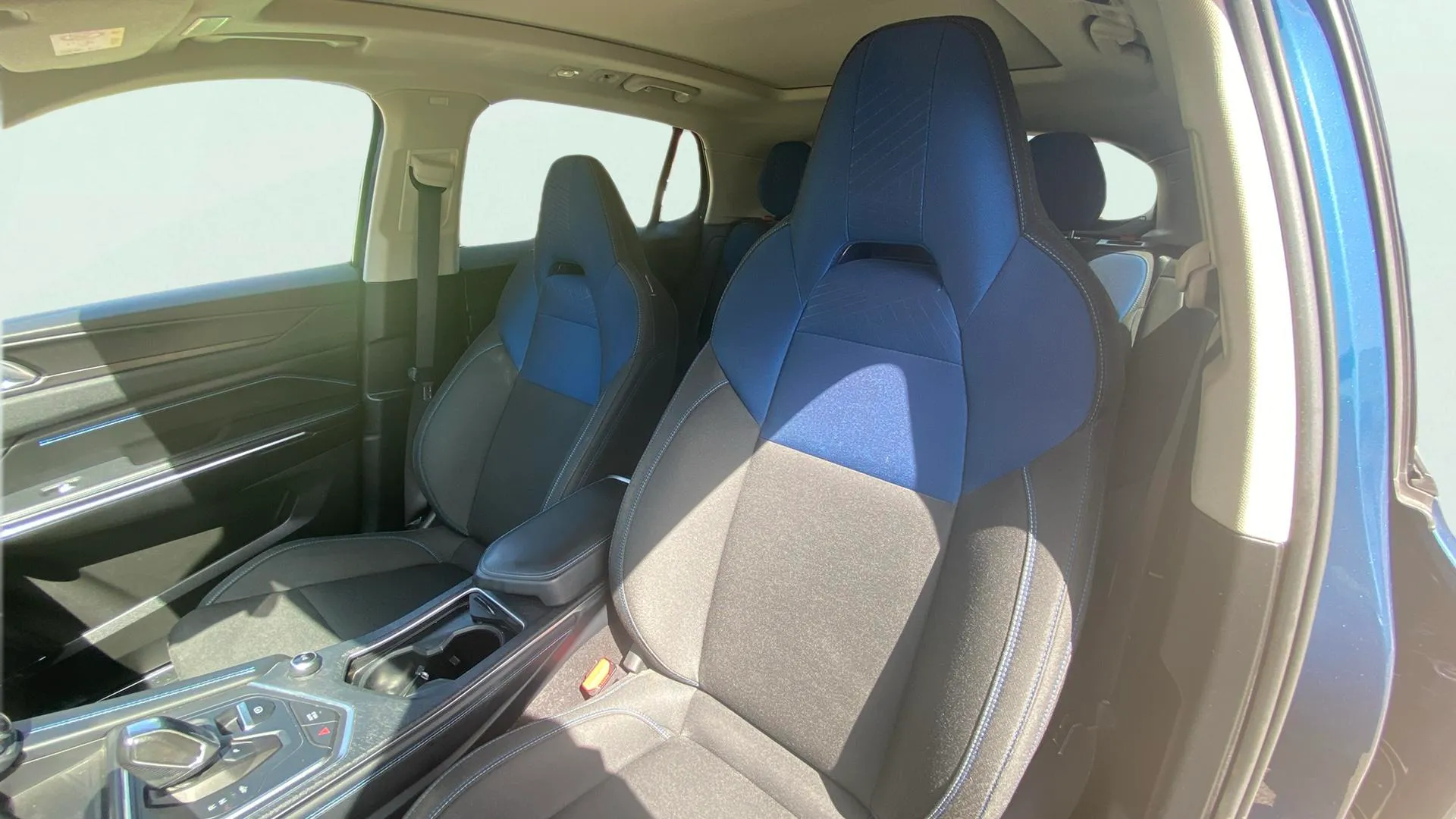 Lynk & Co 01 1.5 PHEV - foto 28