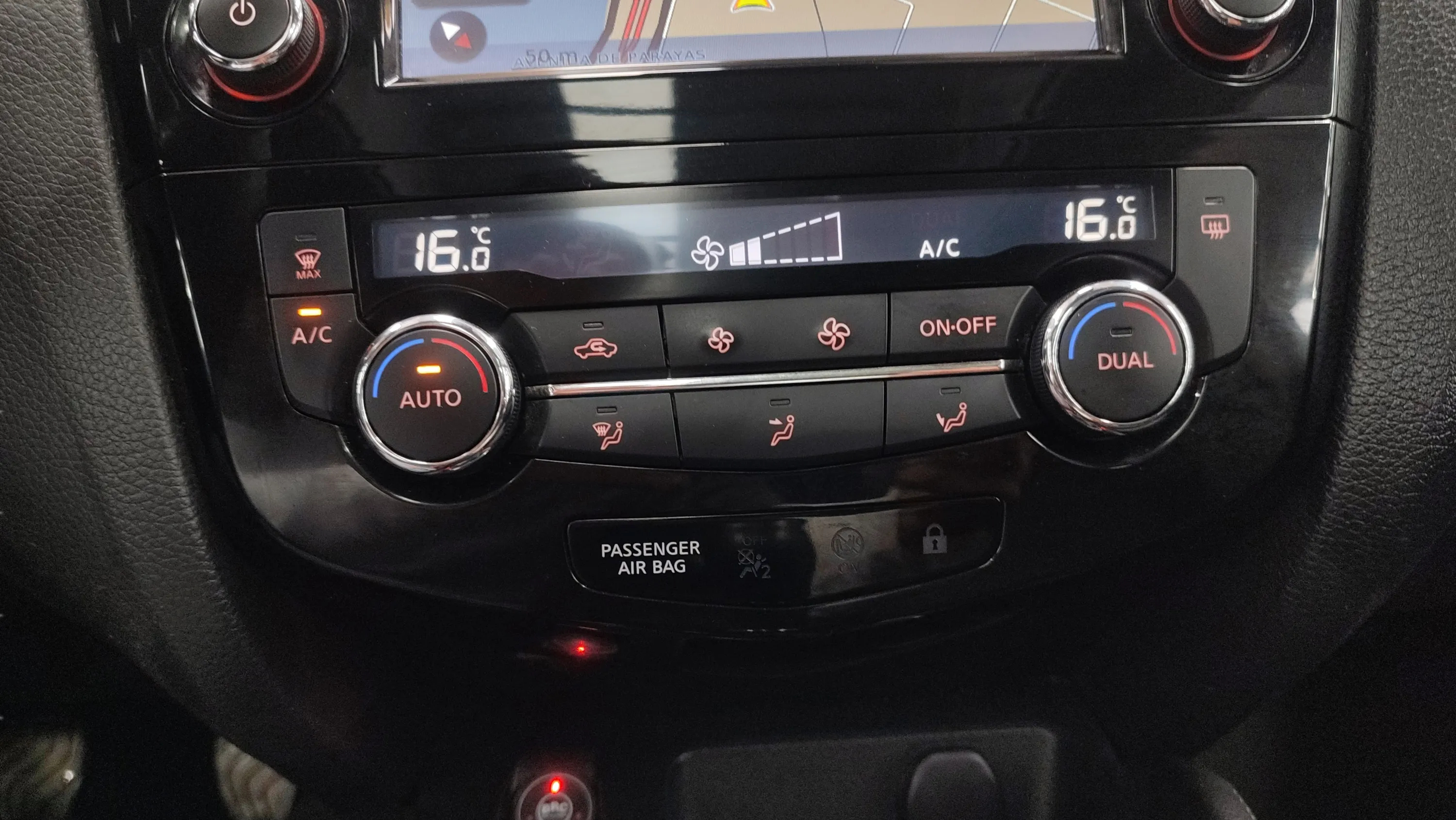 Nissan Qashqai DIG-T Unique Edition - foto 13