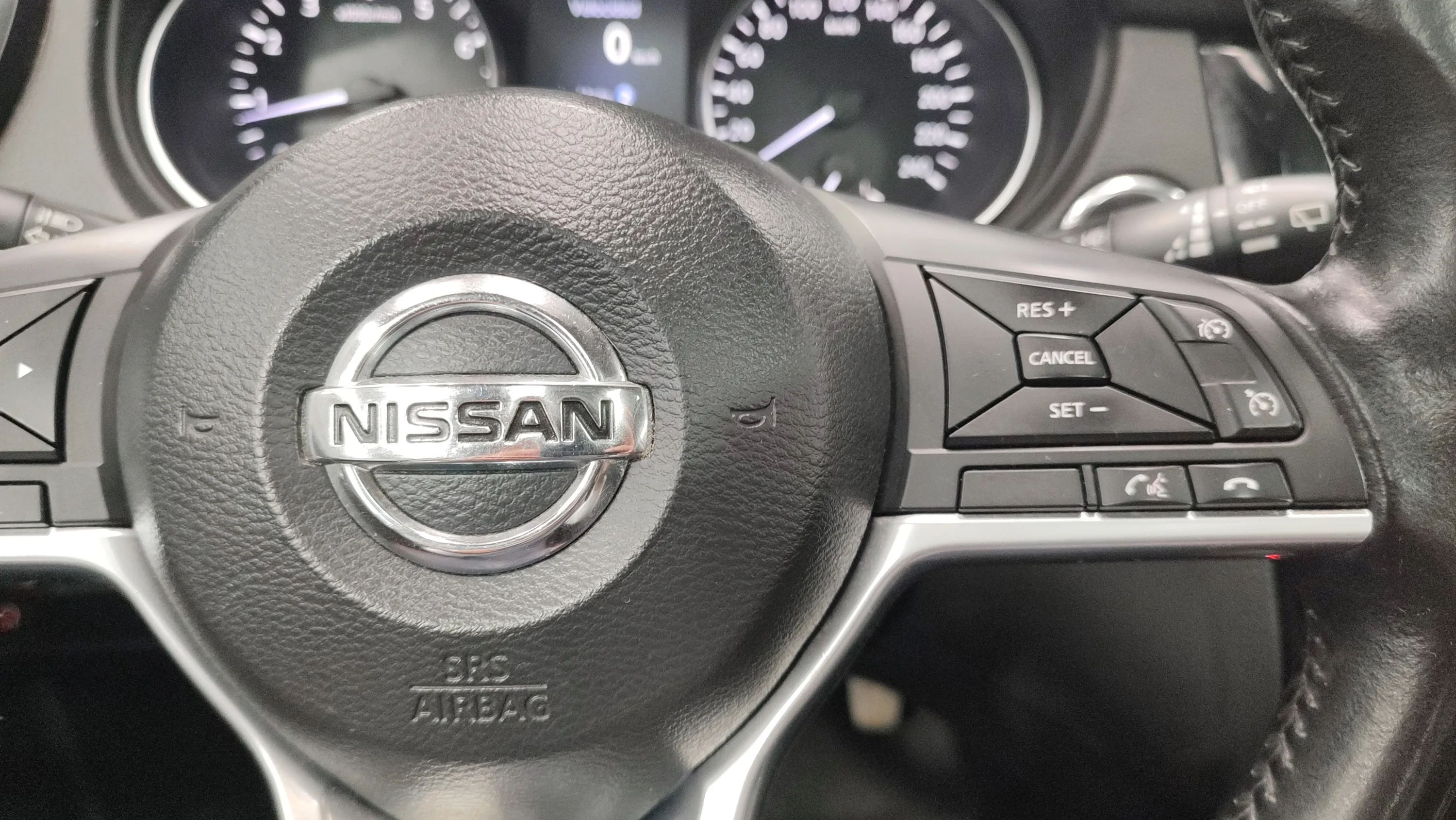 Nissan Qashqai DIG-T Unique Edition - foto 17