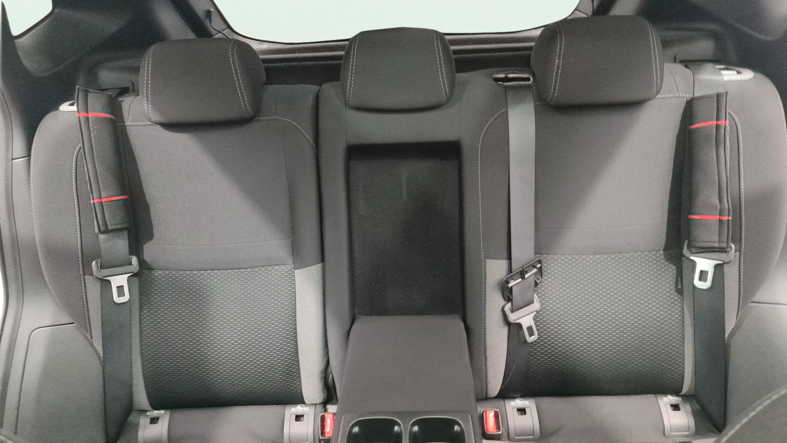 Nissan Qashqai DIG-T Unique Edition - foto 29
