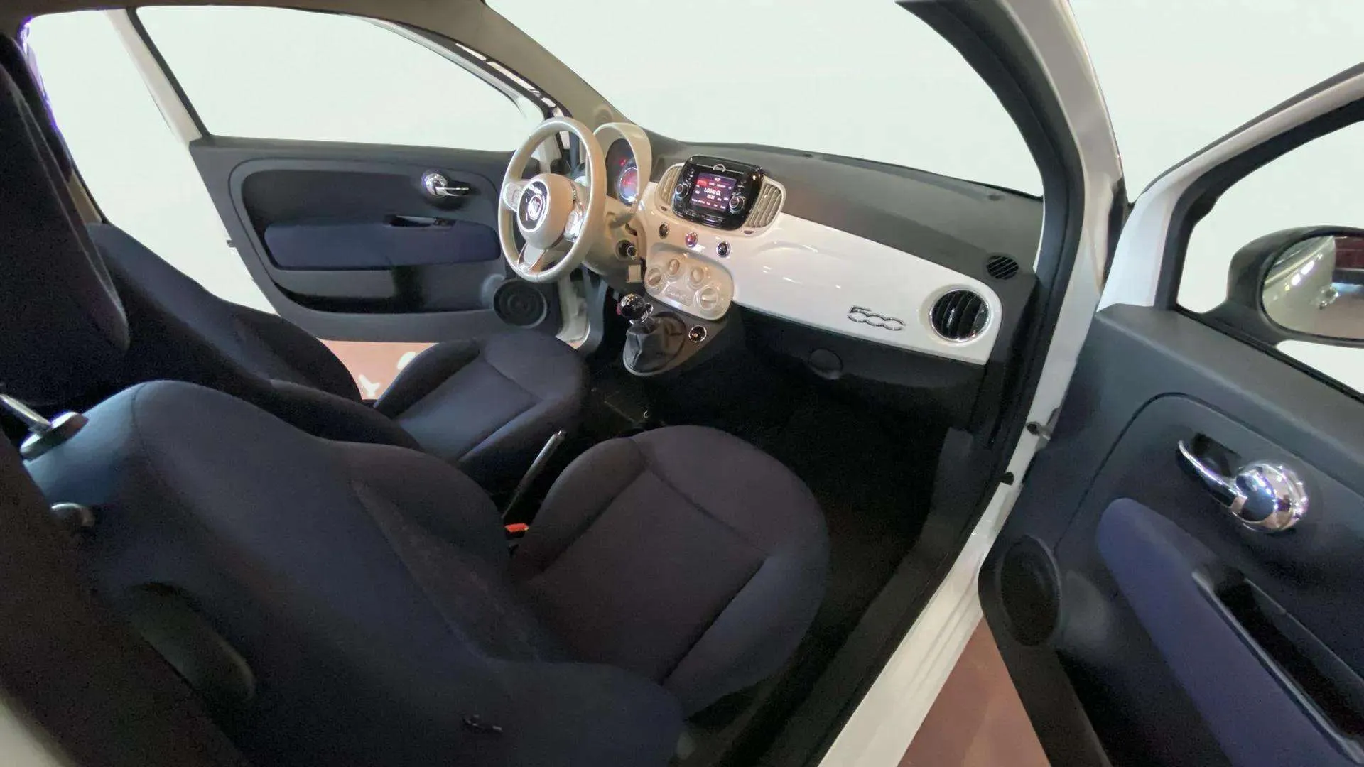 Fiat 500 Cult 1.0 Hybrid - foto 13