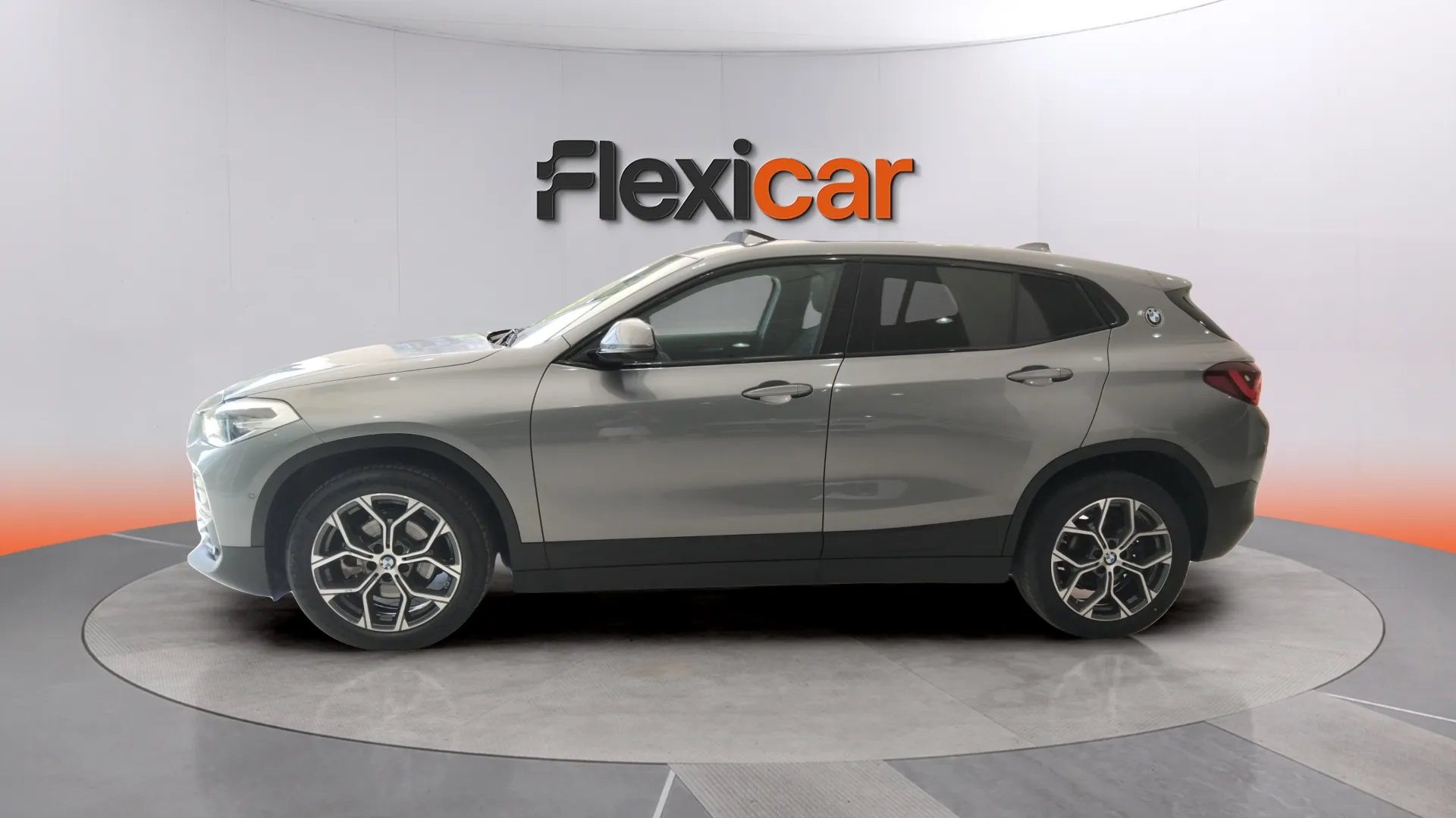 BMW X2 sDrive18i - foto 4