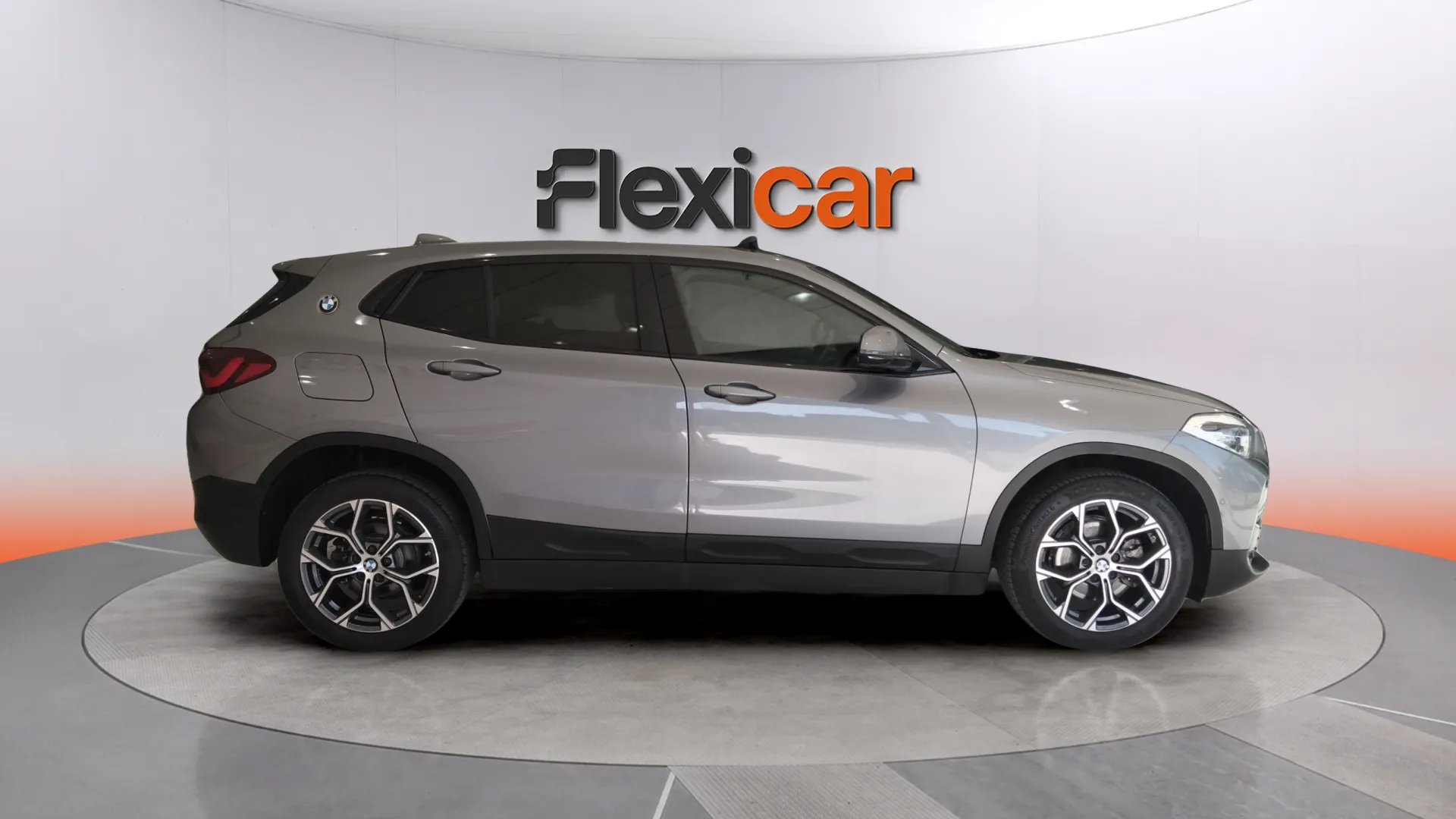 BMW X2 sDrive18i - foto 9