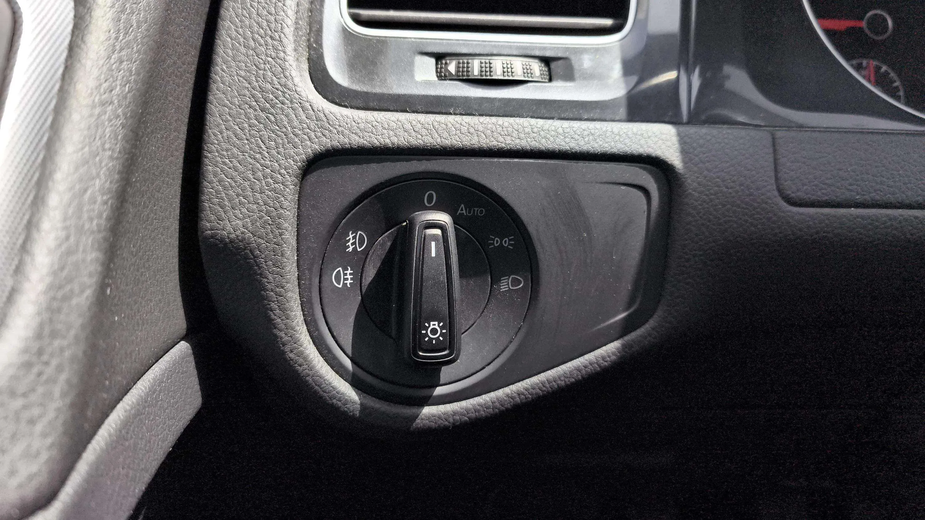 Volkswagen Golf Edition 1.6 TDI BMT - foto 15