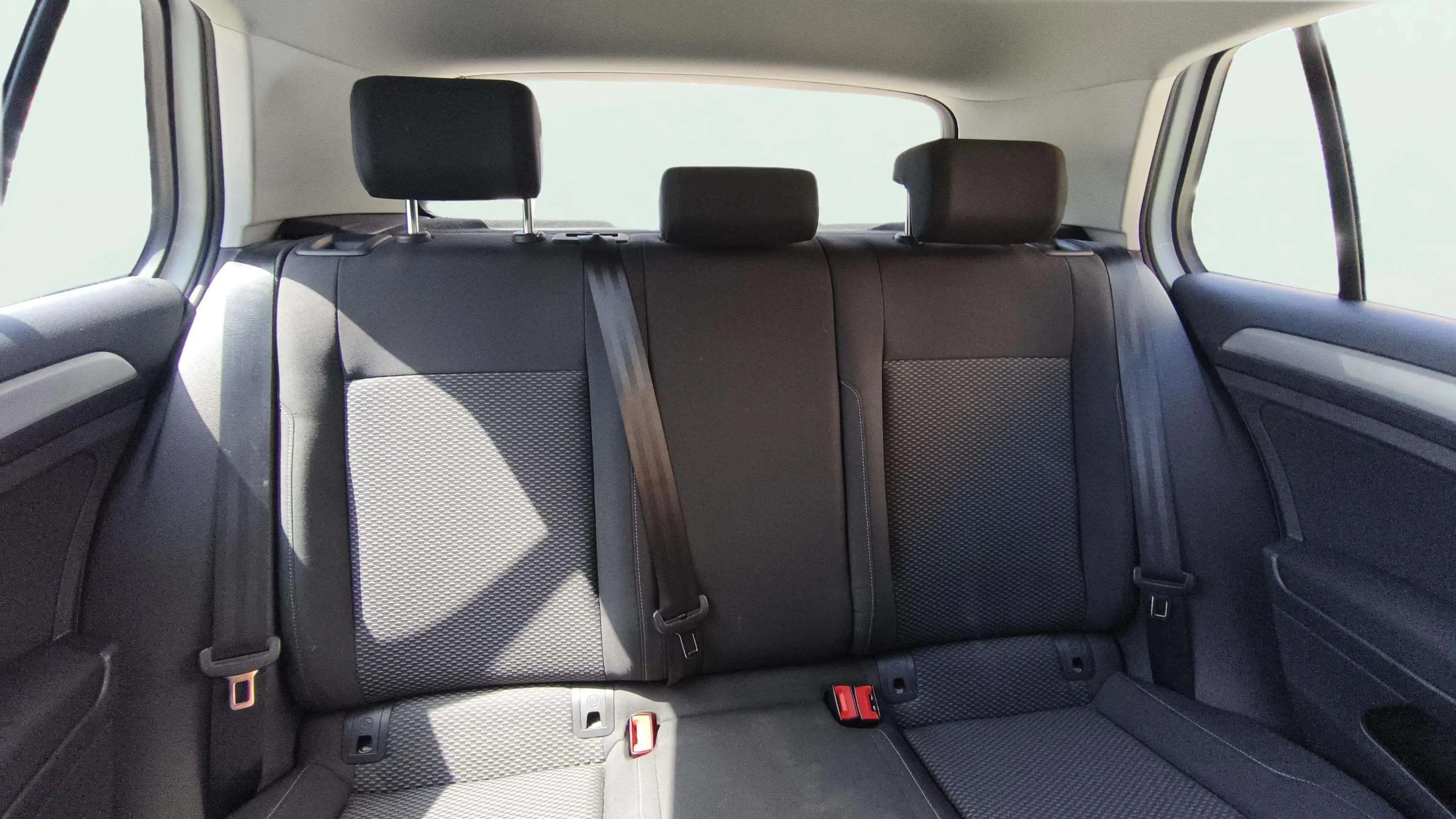Volkswagen Golf Edition 1.6 TDI BMT - foto 17