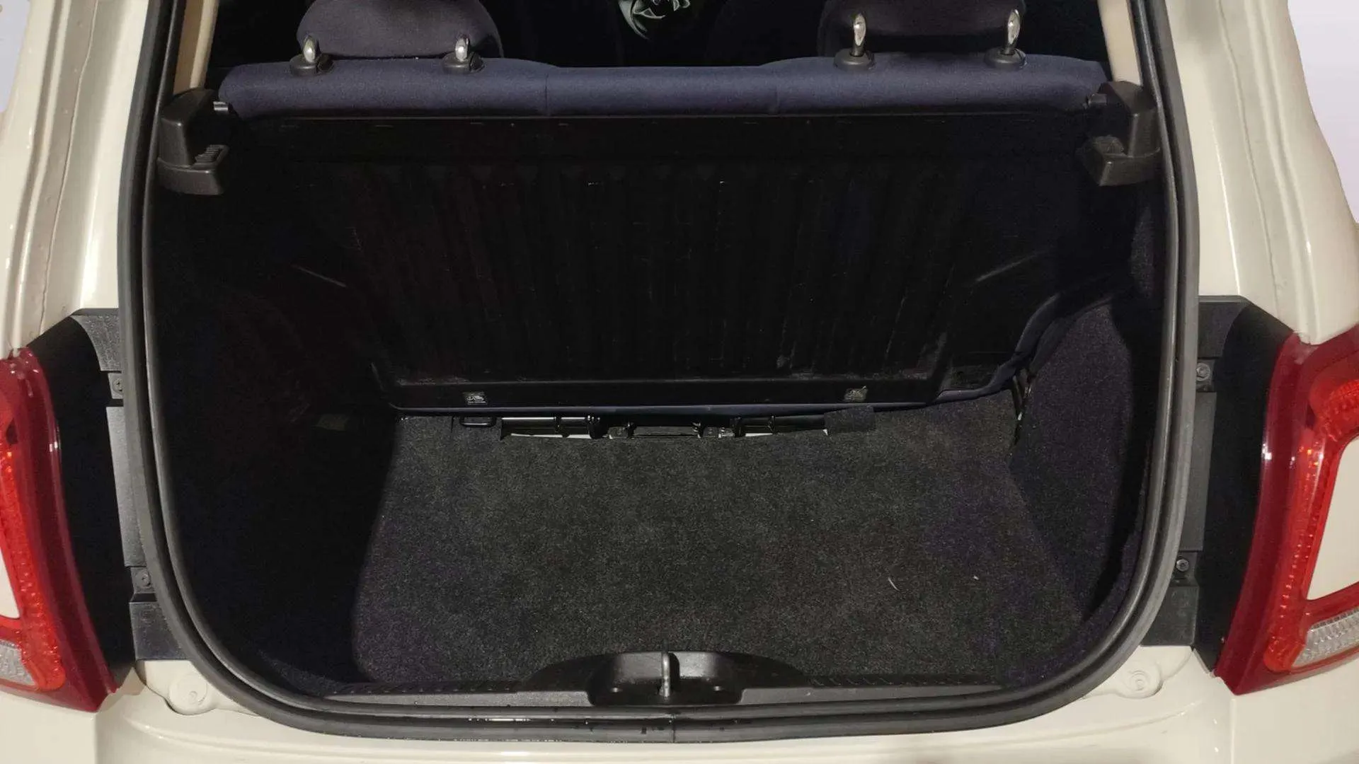Fiat 500 Club 1.0 Hybrid - foto 1