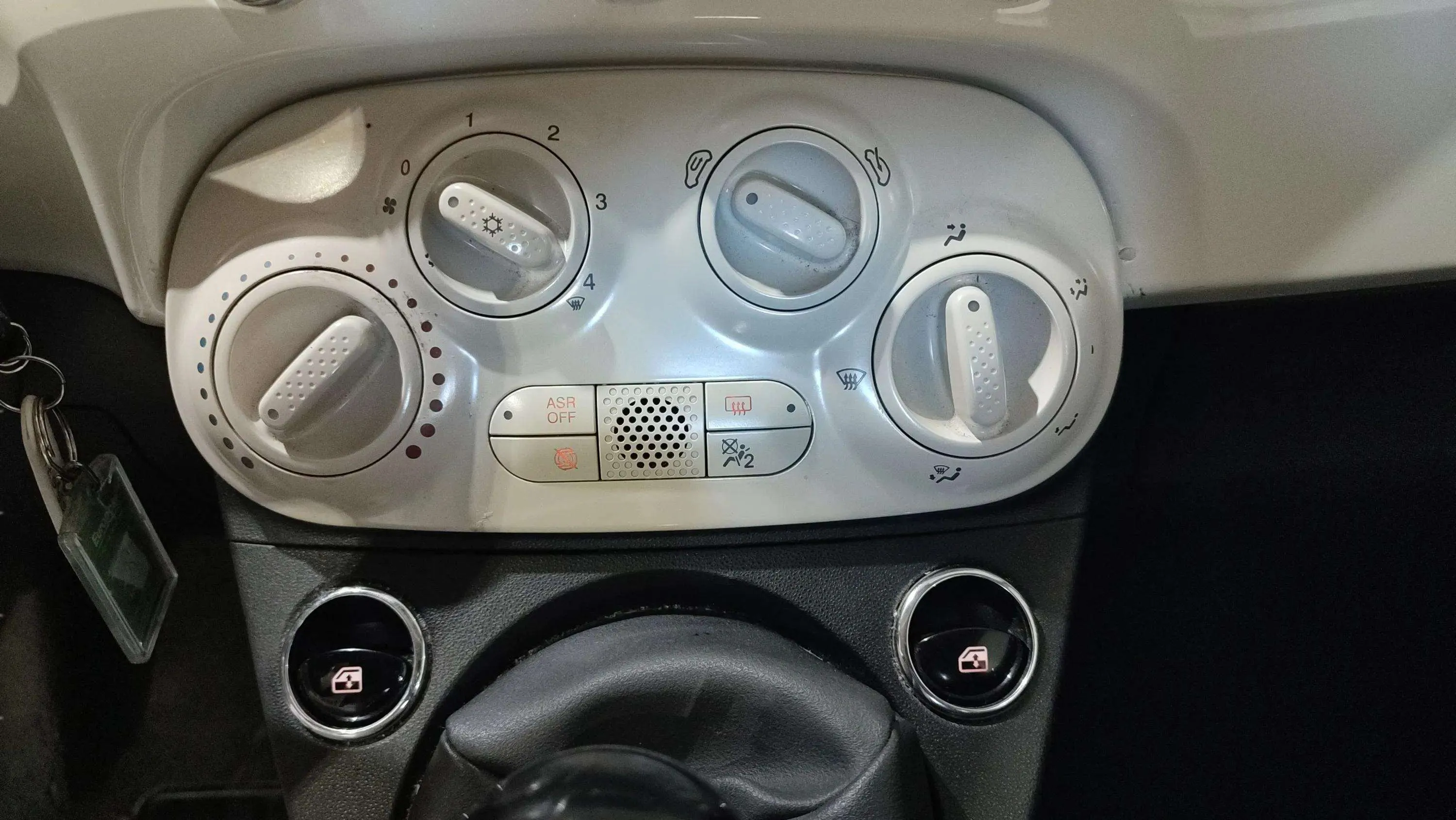 Fiat 500 Cult 1.0 Hybrid - foto 15