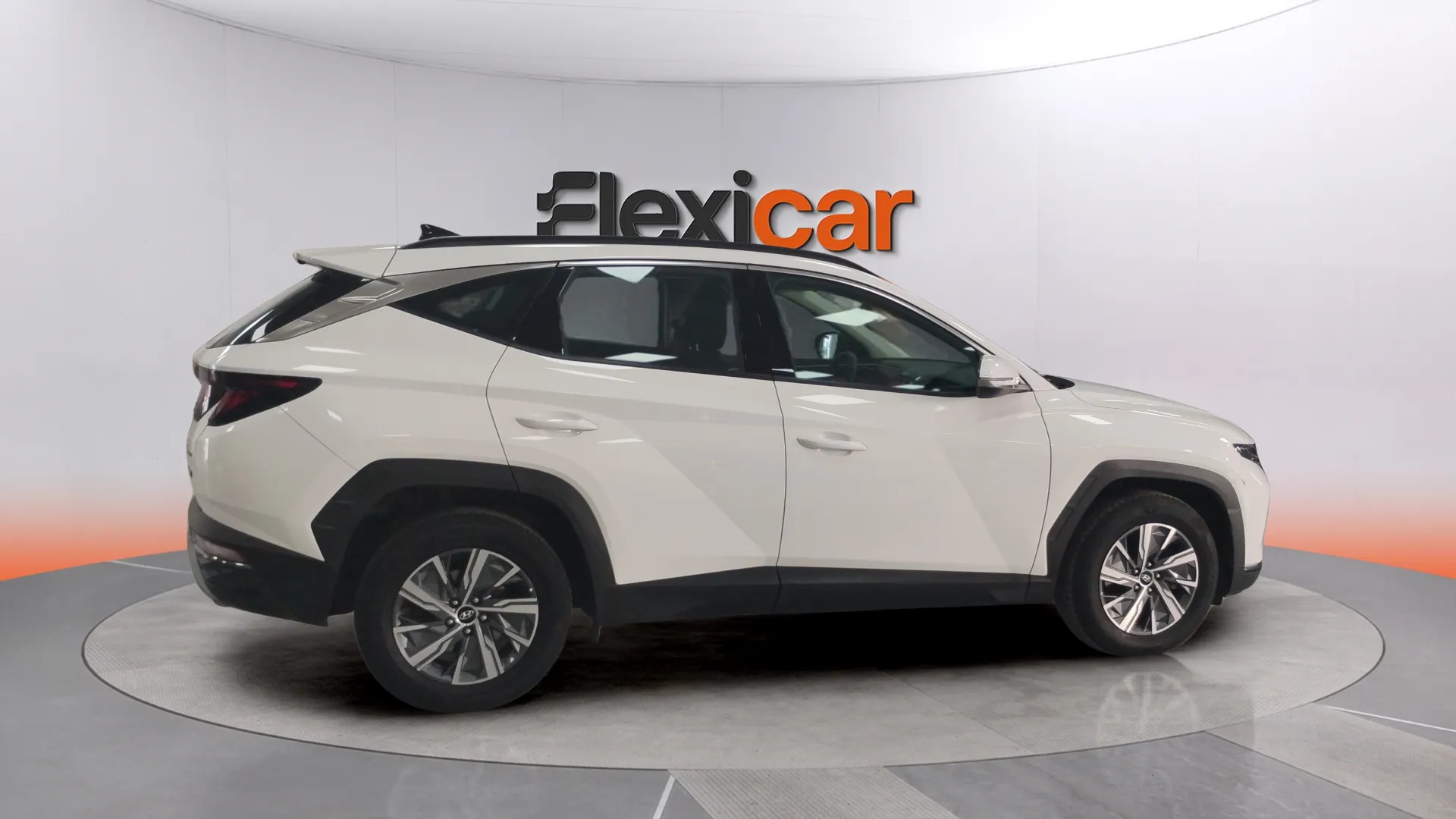 Hyundai Tucson 1.6 CRDi 48V Maxx DCT - foto 6