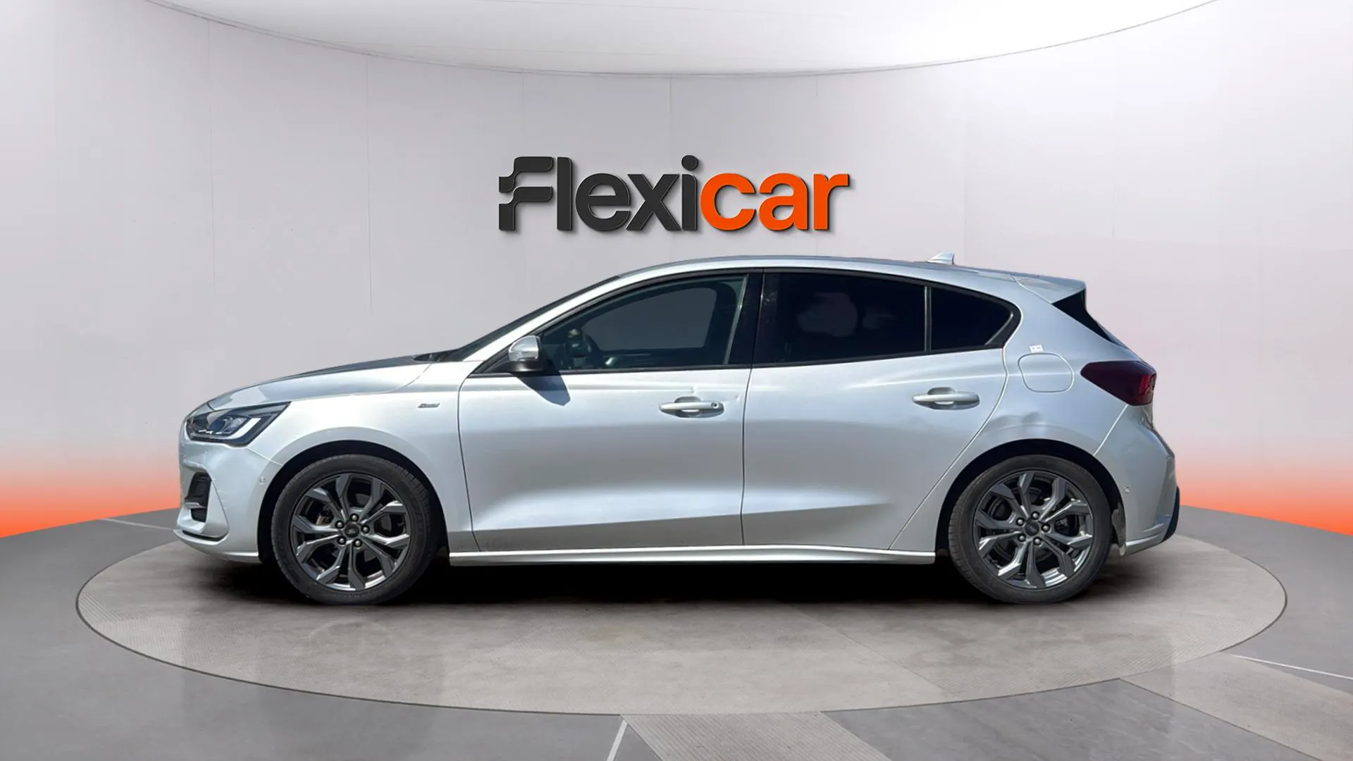 Ford Focus 1.0 EcoBoost MHEV ST-Line - foto 4