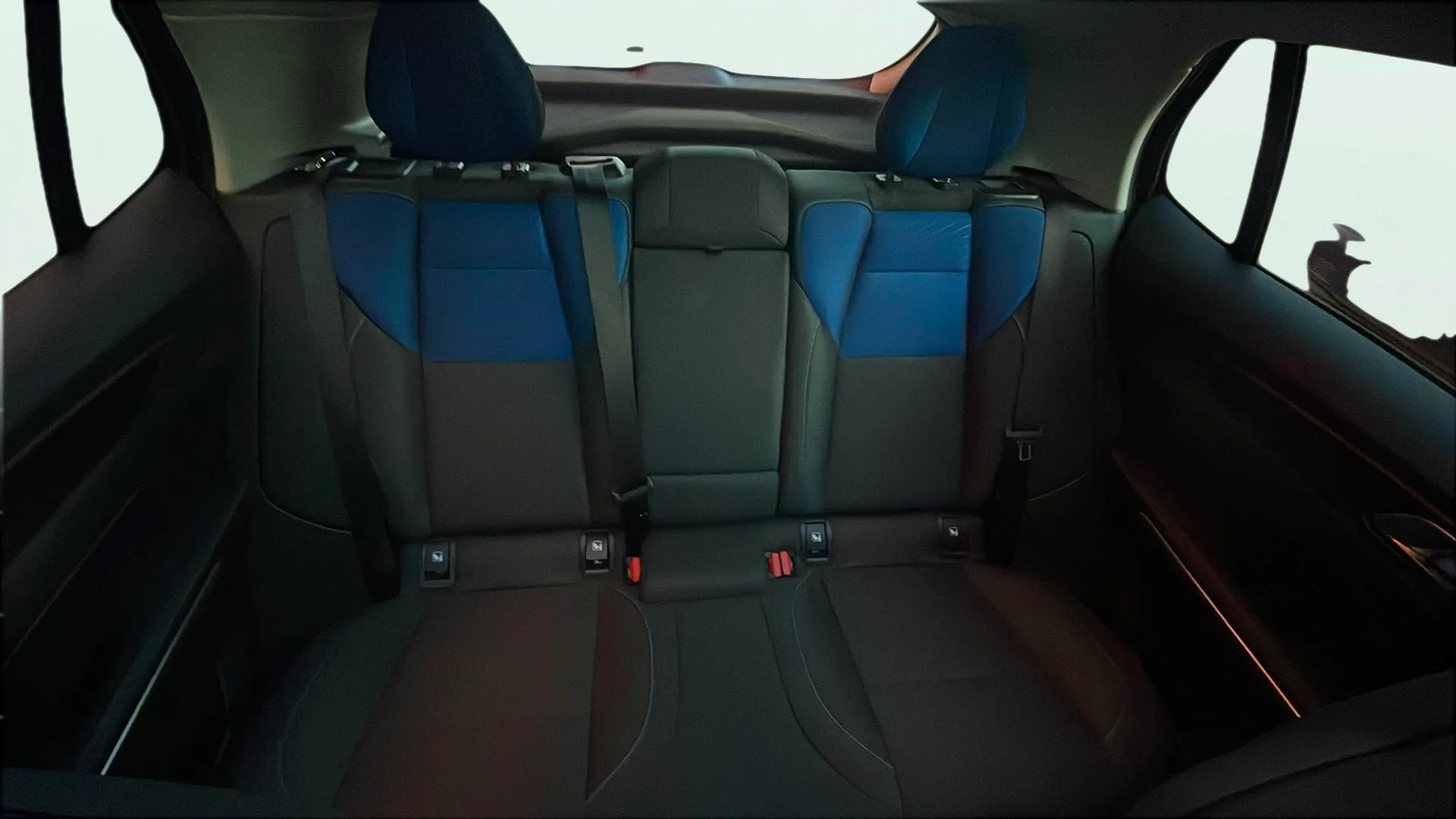 Lynk & Co 01 1.5 PHEV - foto 18