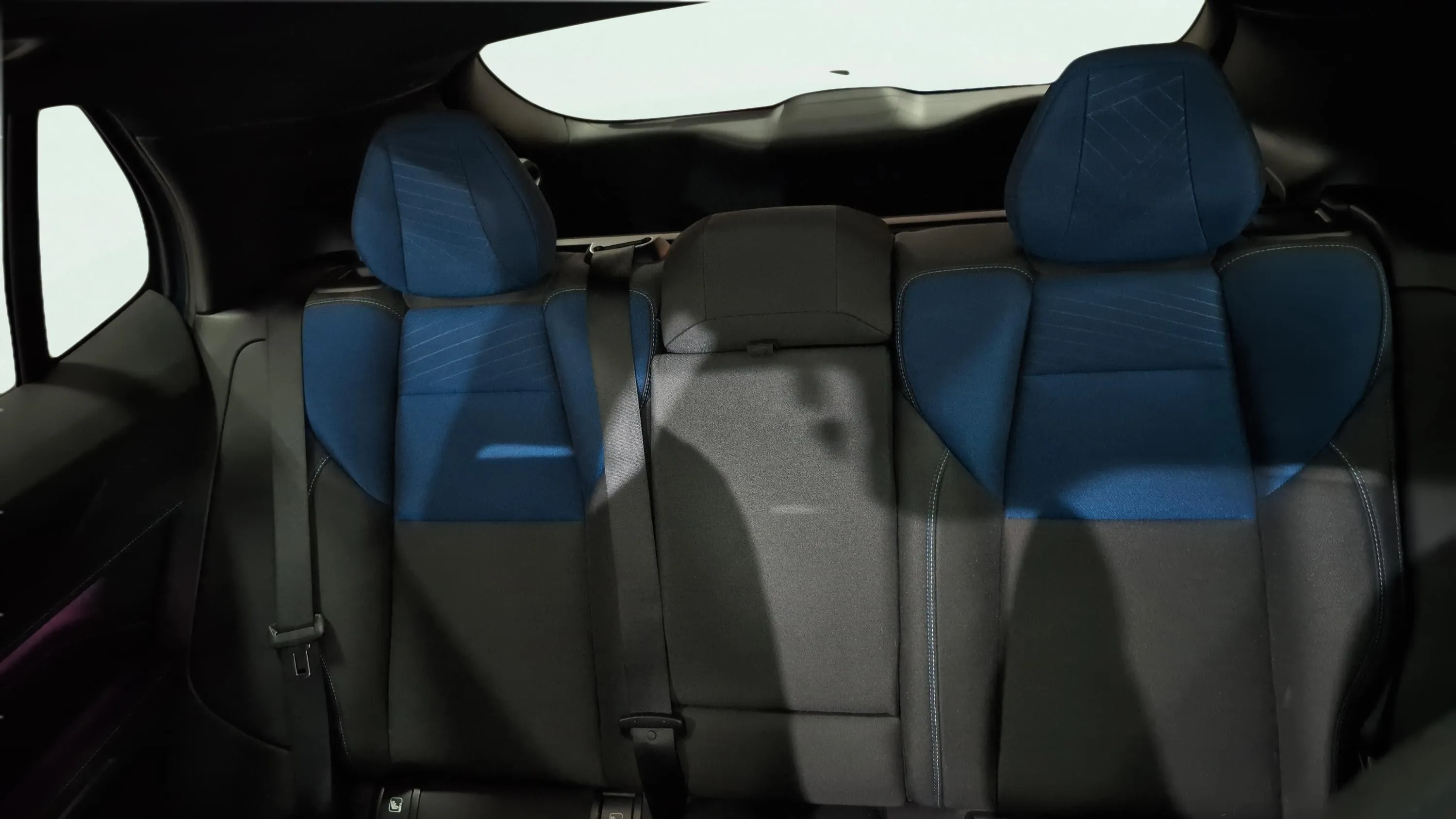 Lynk & Co 01 1.5 PHEV - foto 15