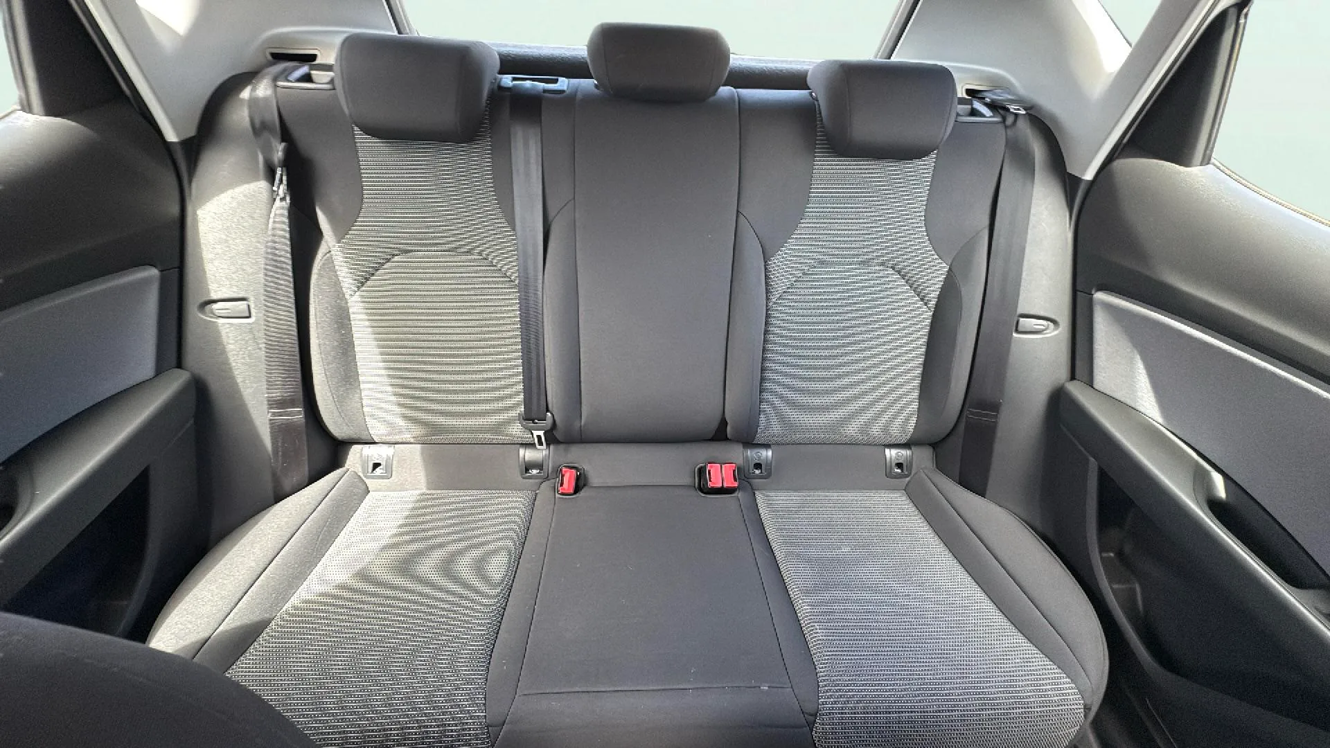 SEAT León 1.6 TDI Reference - foto 11