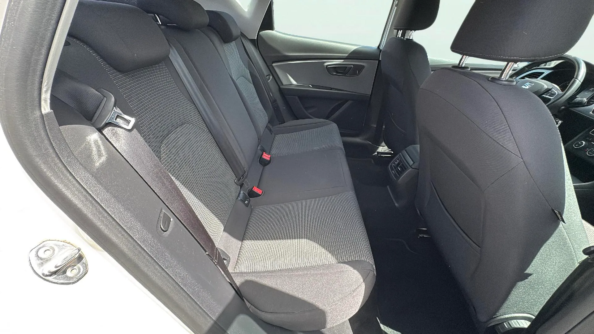 SEAT León 1.6 TDI Reference - foto 10