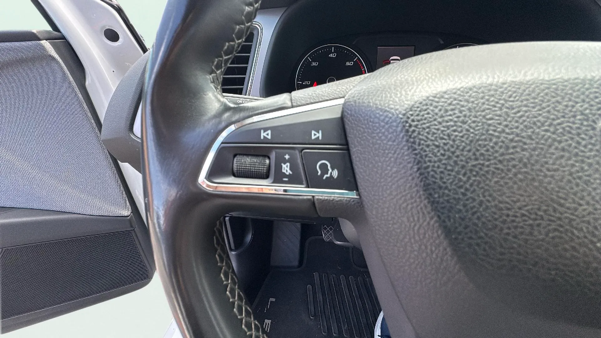 SEAT León 1.6 TDI Reference - foto 15