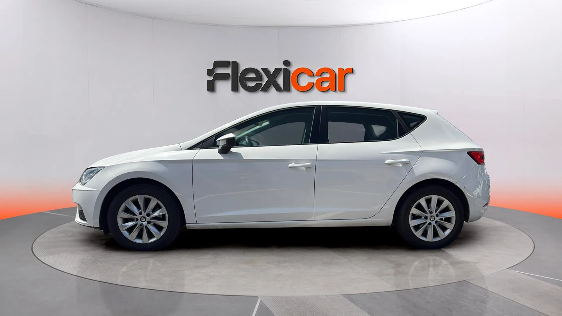 SEAT León 1.6 TDI Reference - foto 5
