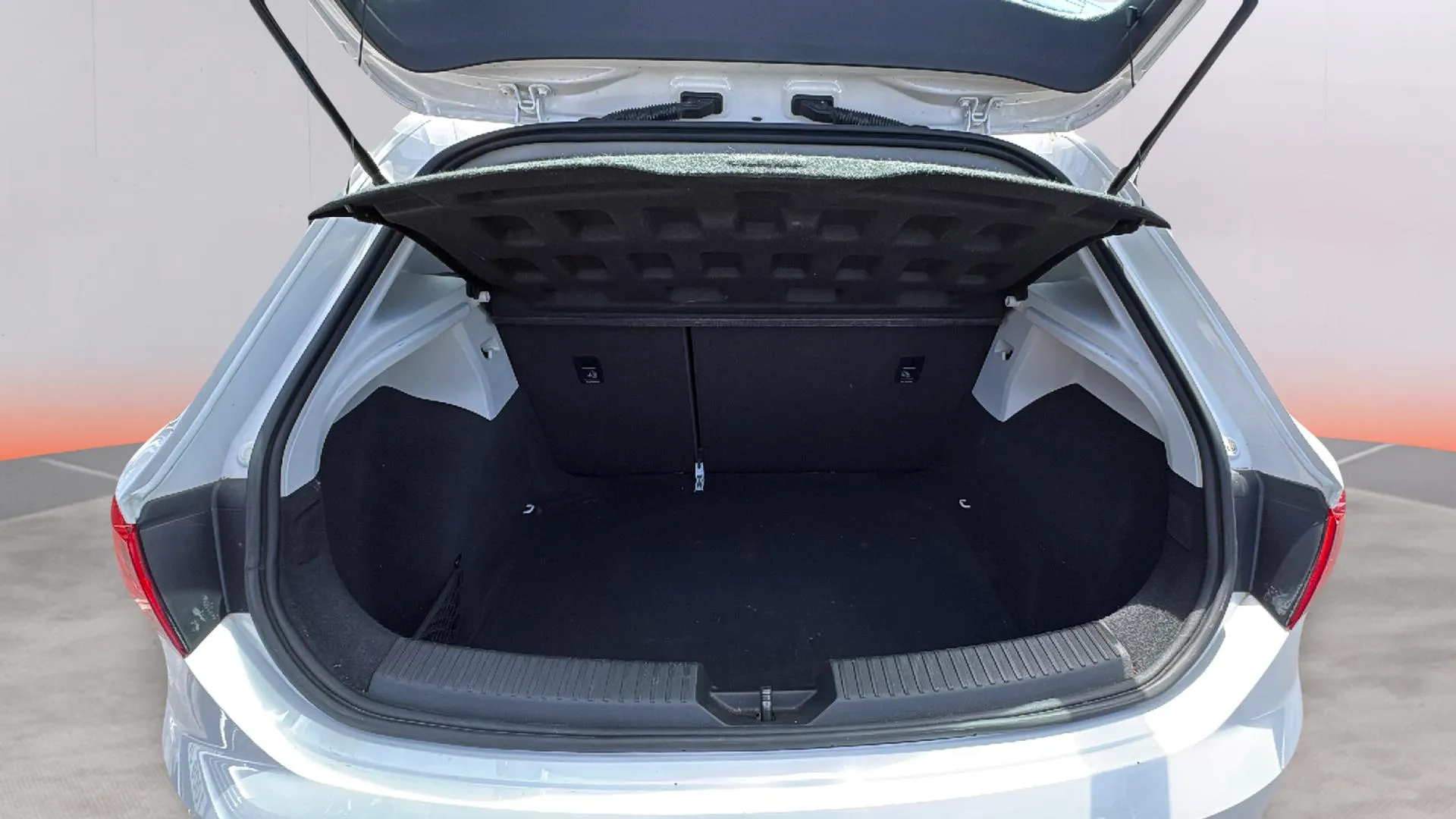 SEAT León 1.6 TDI Reference - foto 12