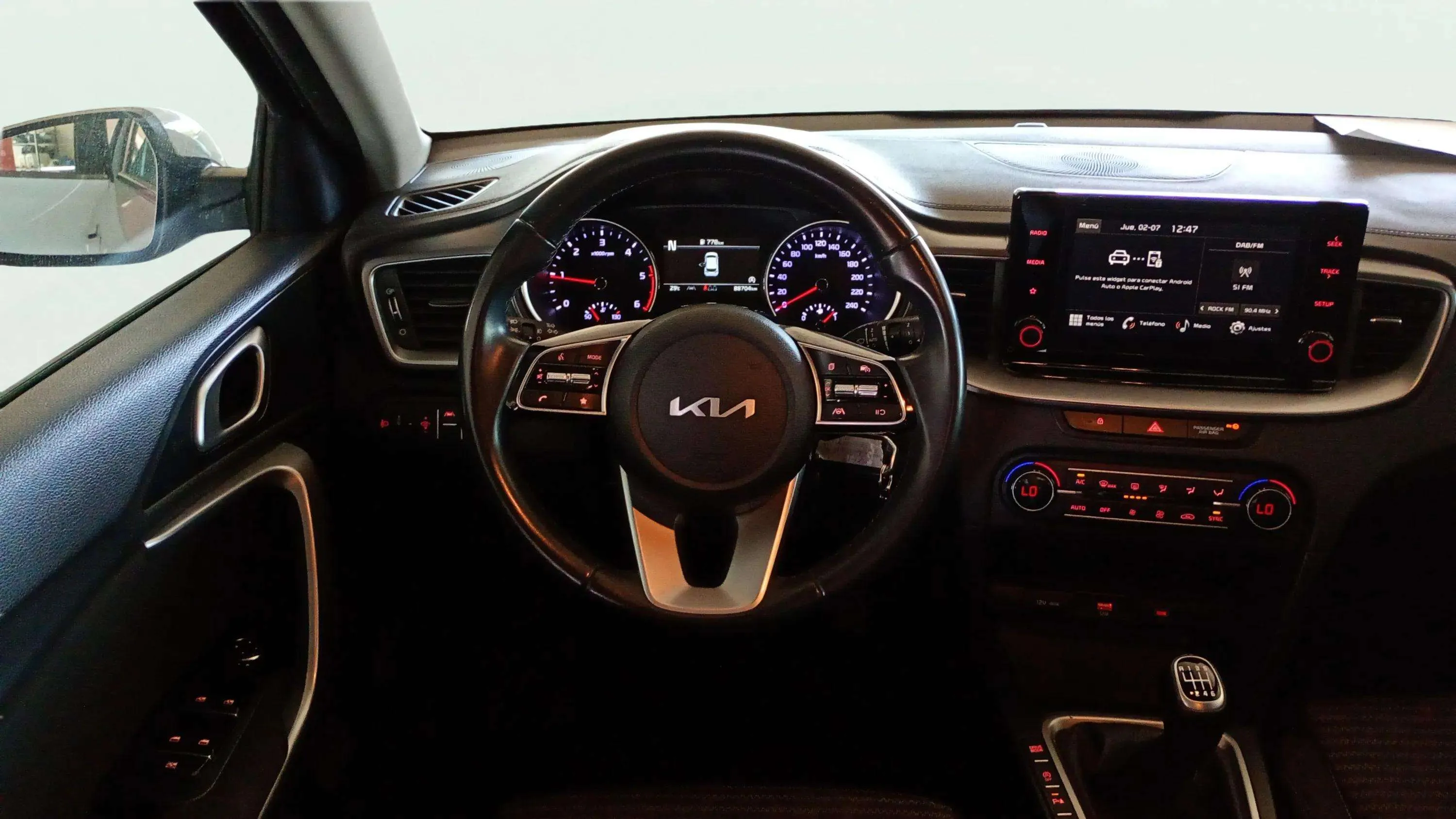 Kia Ceed 1.6 MHEV iMT Drive - foto 11