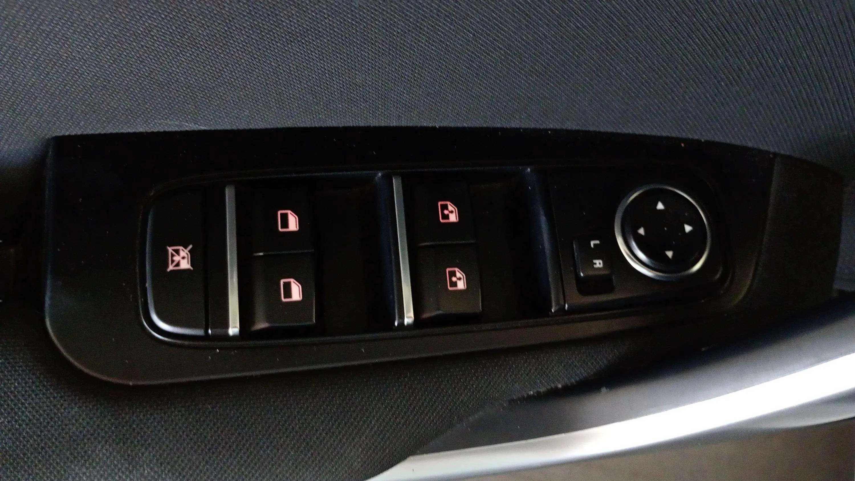 Kia Ceed 1.6 MHEV iMT Drive - foto 18