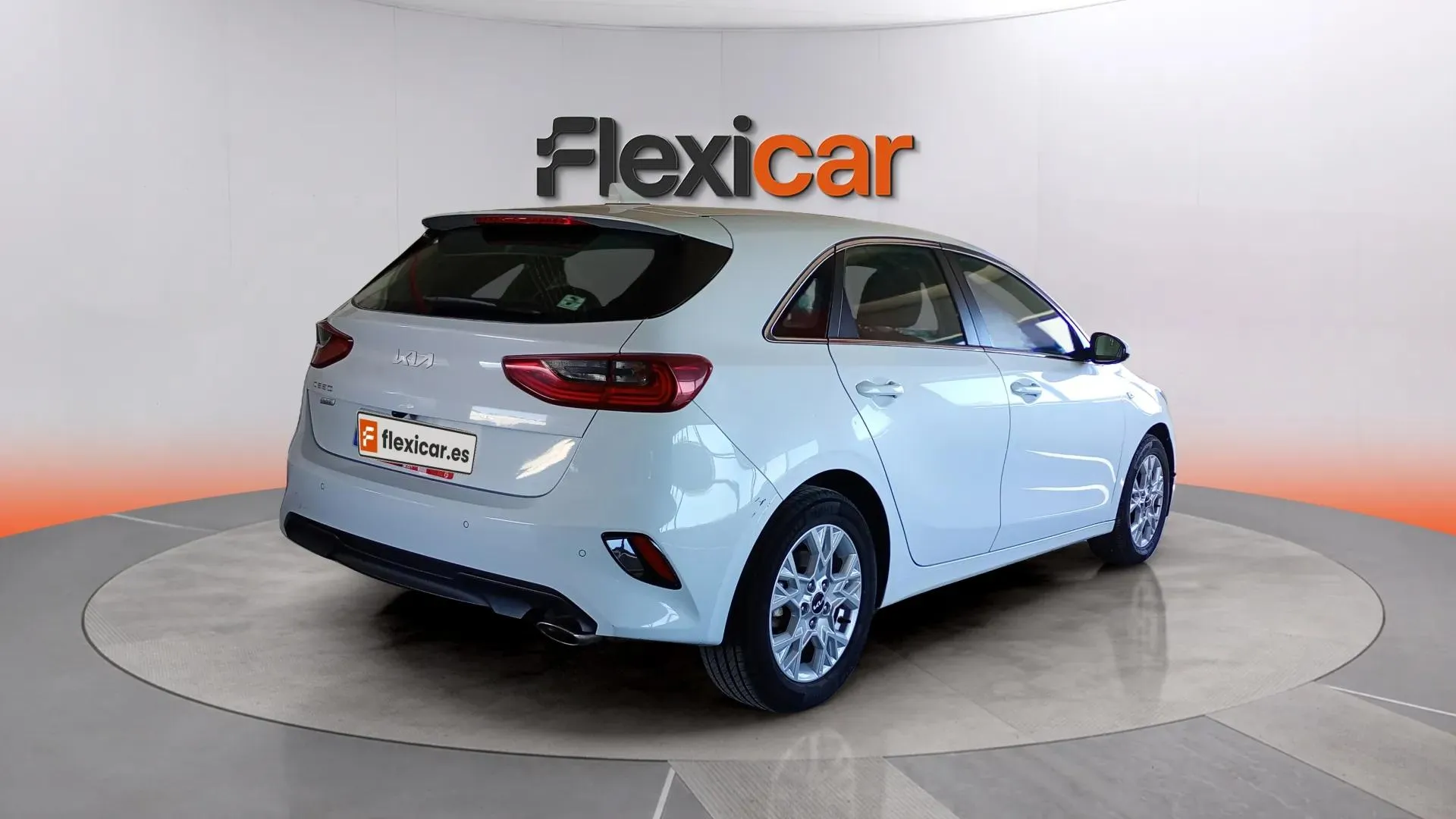 Kia Ceed 1.6 MHEV iMT Drive - foto 8