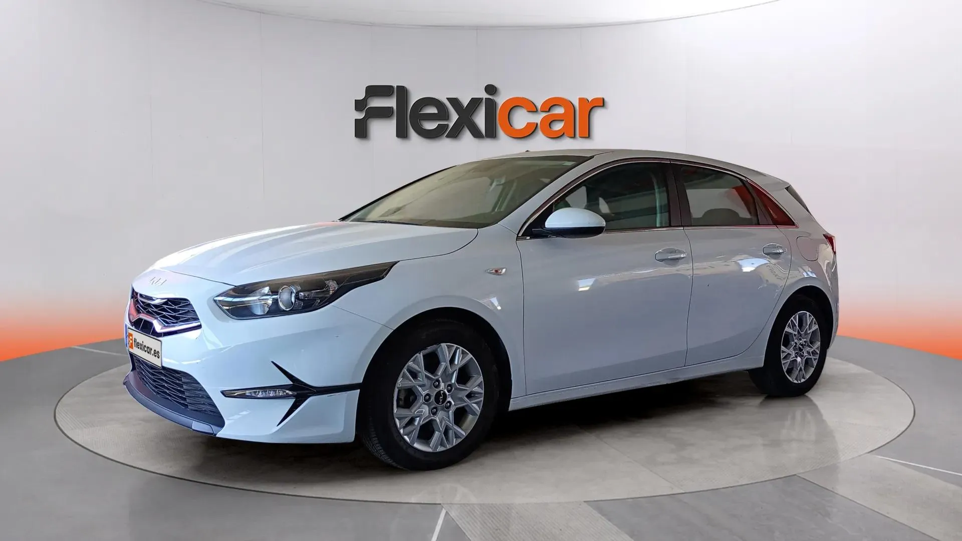 Kia Ceed 1.6 MHEV iMT Drive - foto 4