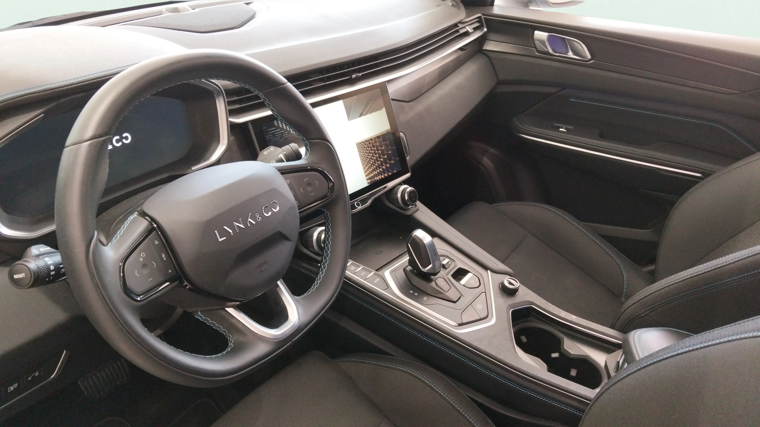 Lynk & Co 01 1.5 PHEV - foto 7