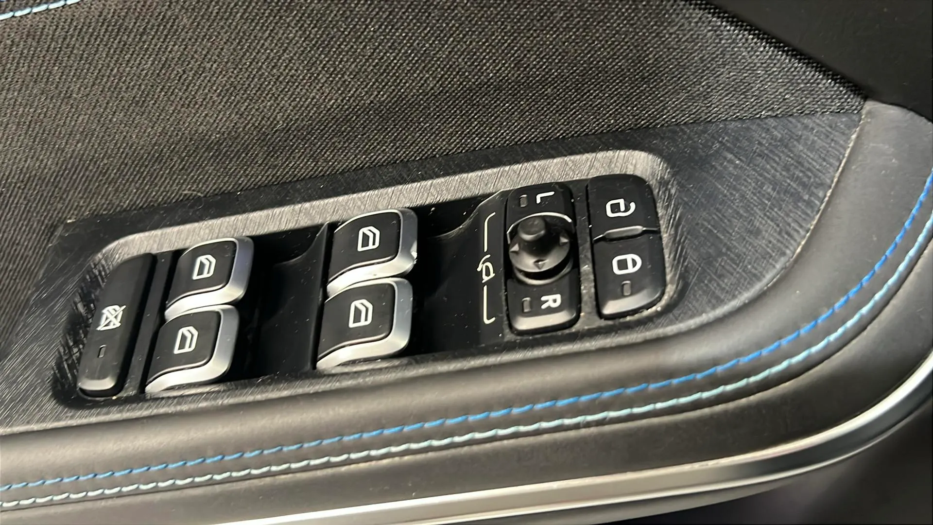 Lynk & Co 01 1.5 PHEV - foto 16