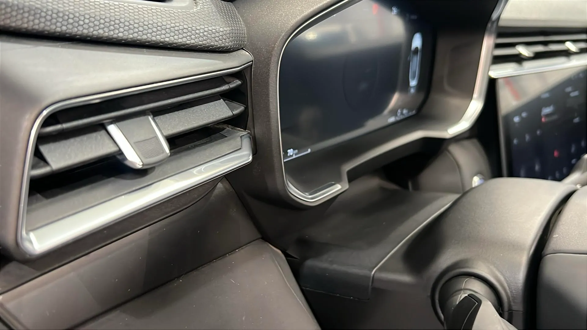 Lynk & Co 01 1.5 PHEV - foto 17