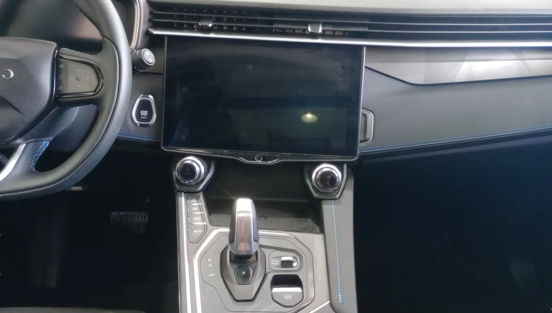 Lynk & Co 01 1.5 PHEV - foto 16